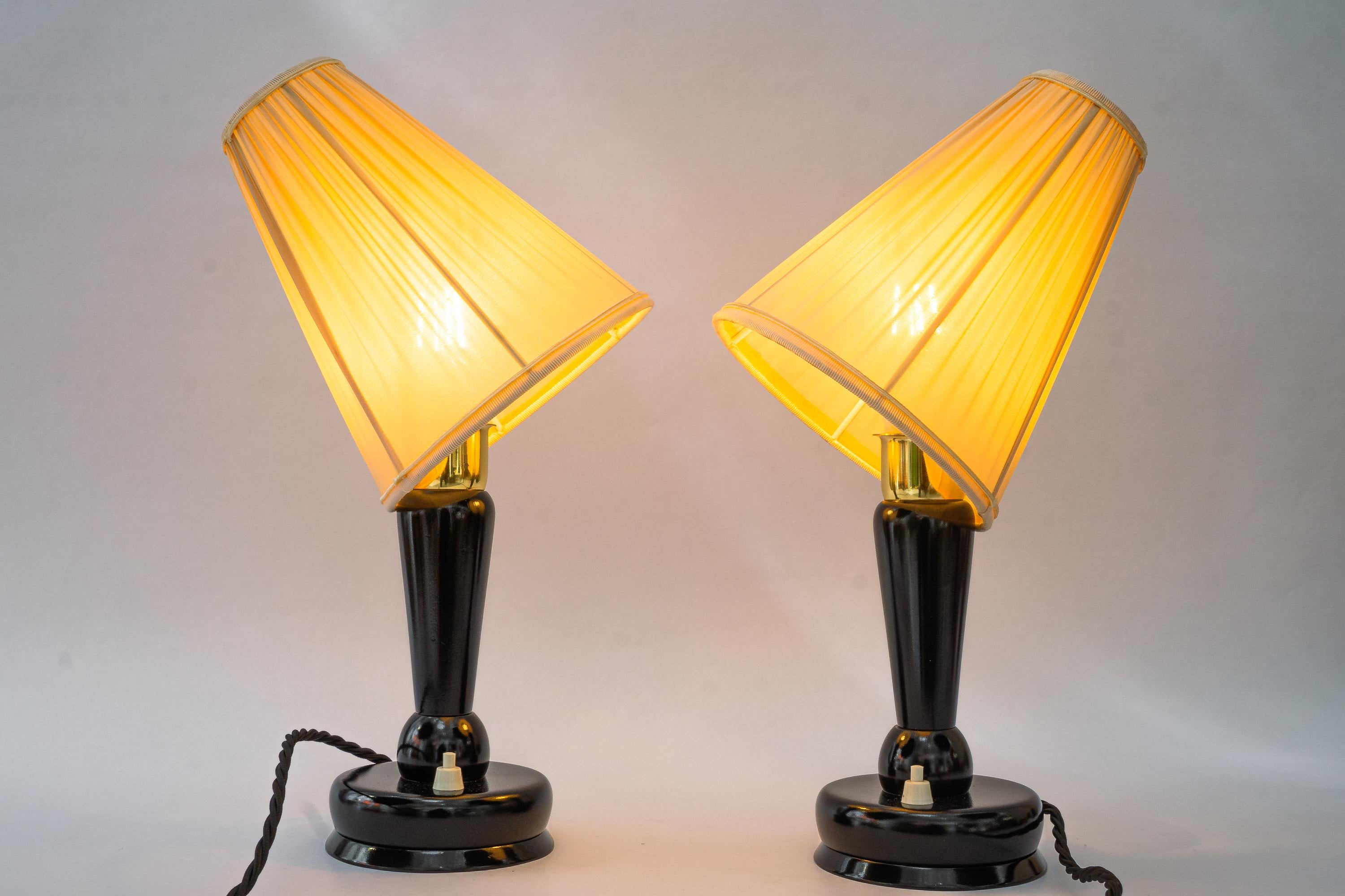 2x lampes de bureau Art déco avec abat-jour en tissu viennoise vers les années 1920 en vente 3