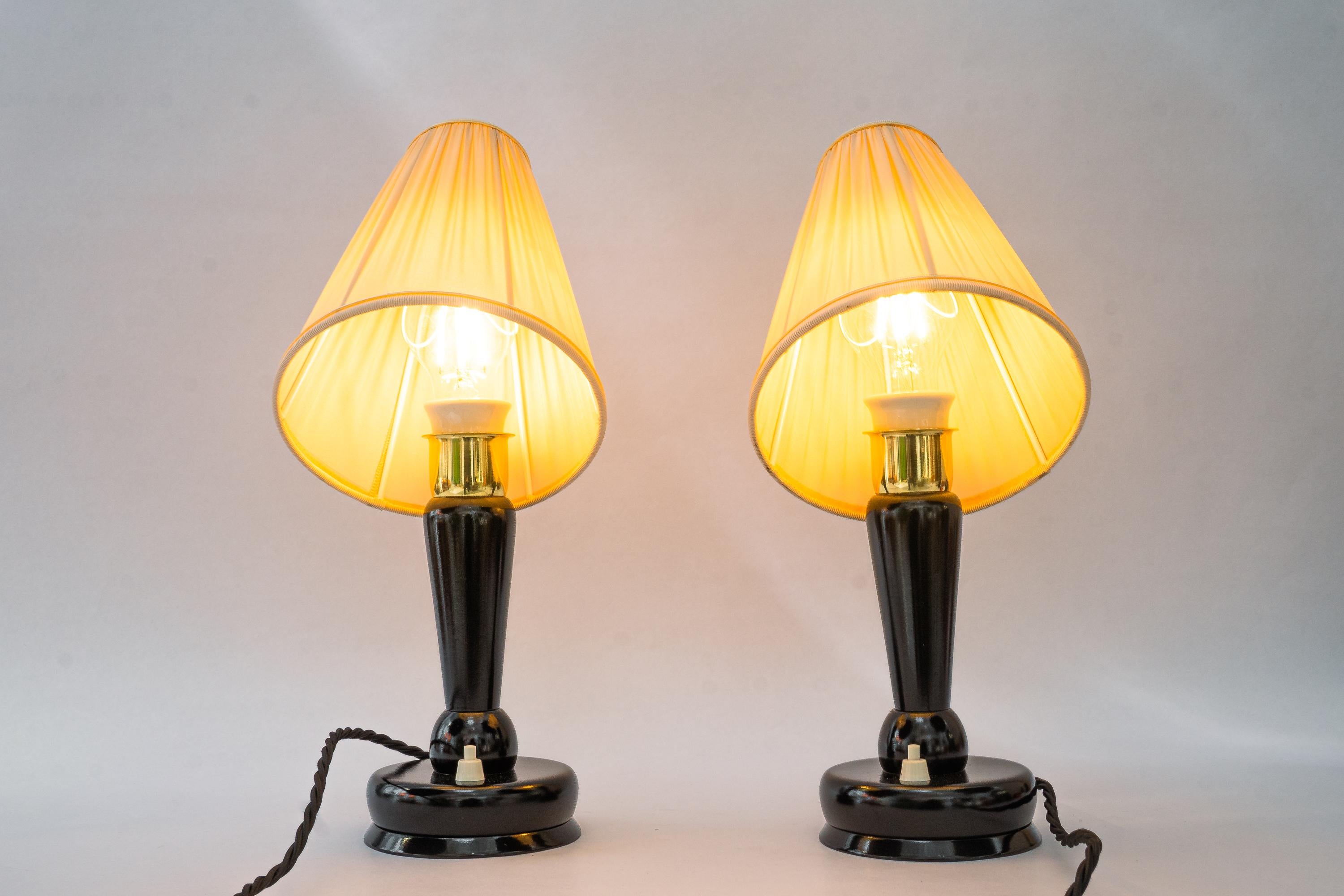 2x lampes de bureau Art déco avec abat-jour en tissu viennoise vers les années 1920 en vente 4