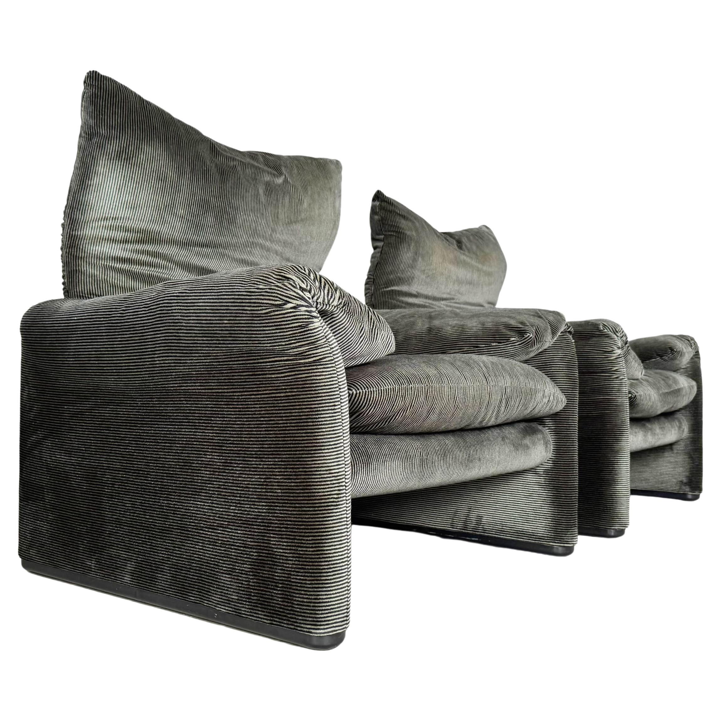 2x Cassina Maralunga Sessel Vico Magistretti Stoff grün kord samt