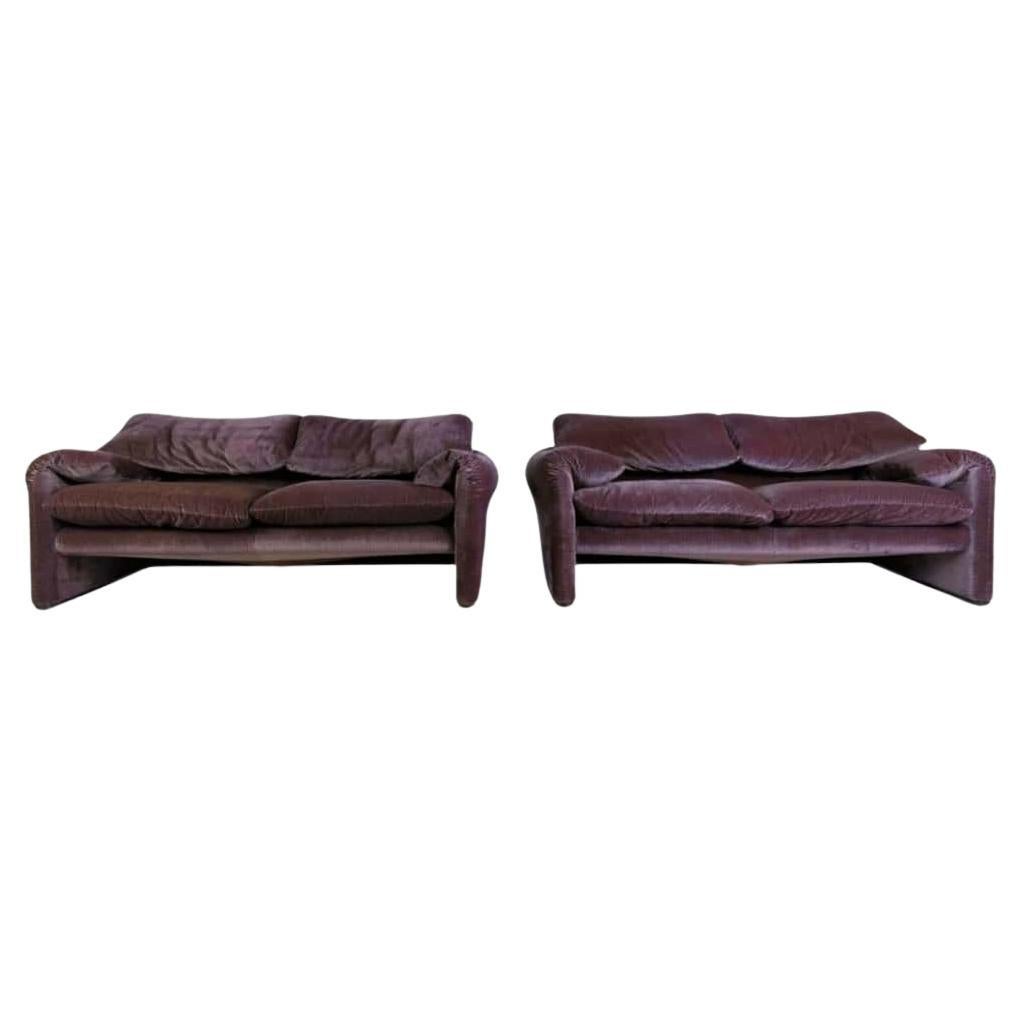 2x Cassina Maralunga Zweisitzer Sofa Vico Magistretti Stoff kord Couch in vendita