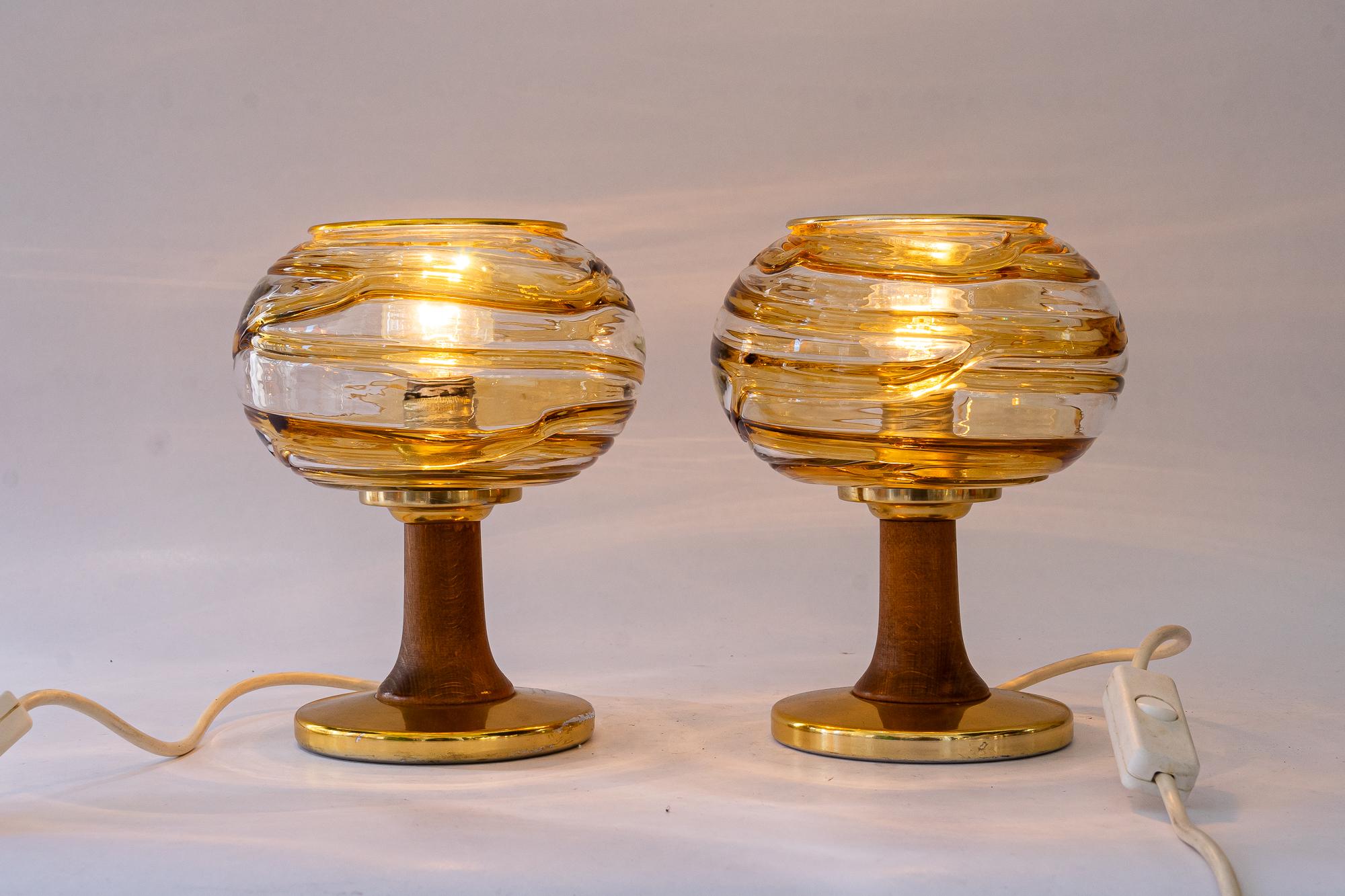 2x lámparas de mesa Doria alemanas alrededor de los años 70 en Bueno estado para la venta en Wien, AT