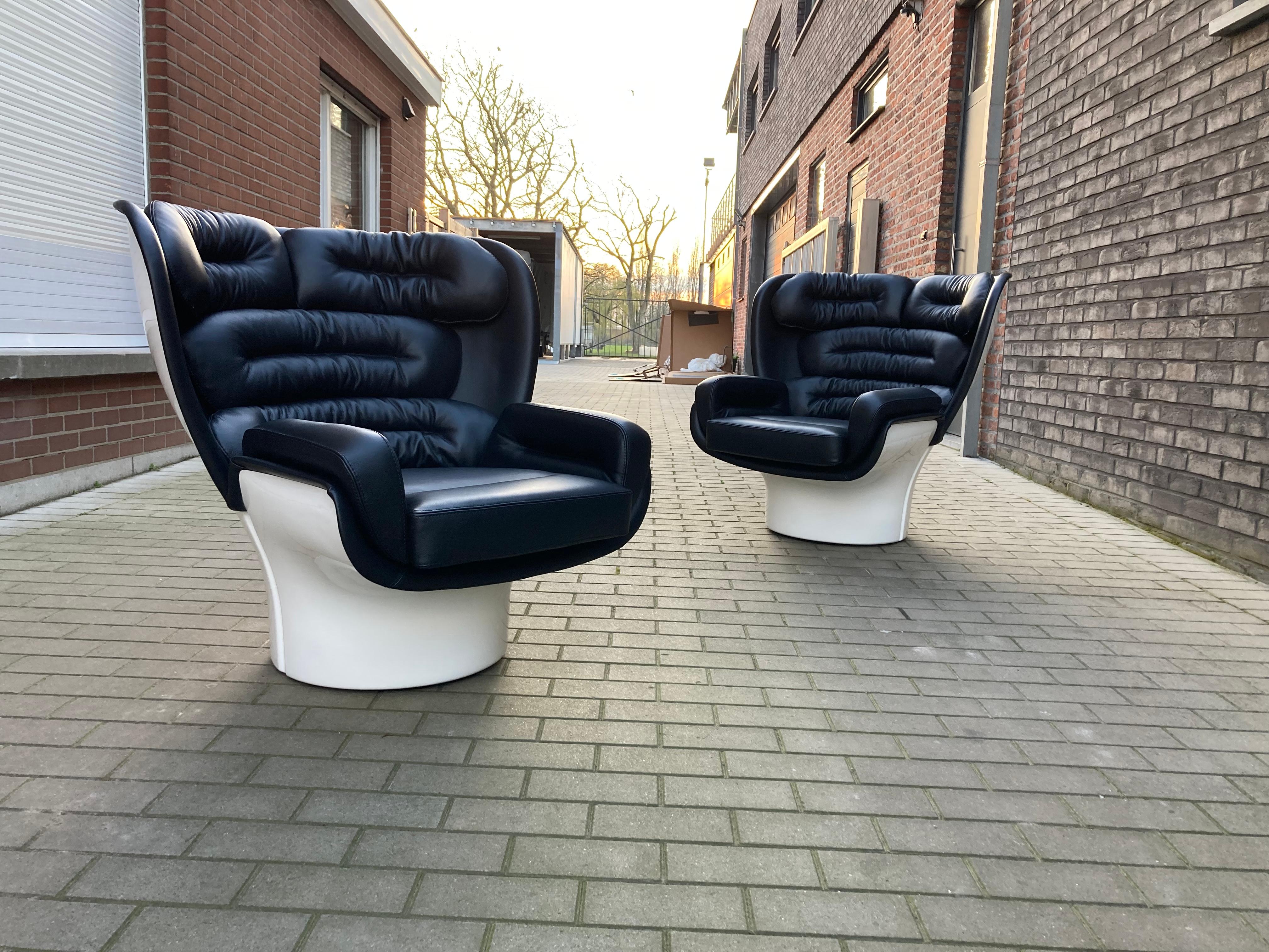 2x Joe Colombo Elda Chair, Black Leather, White Fiberglass Shell In New Condition For Sale In Izegem, BE