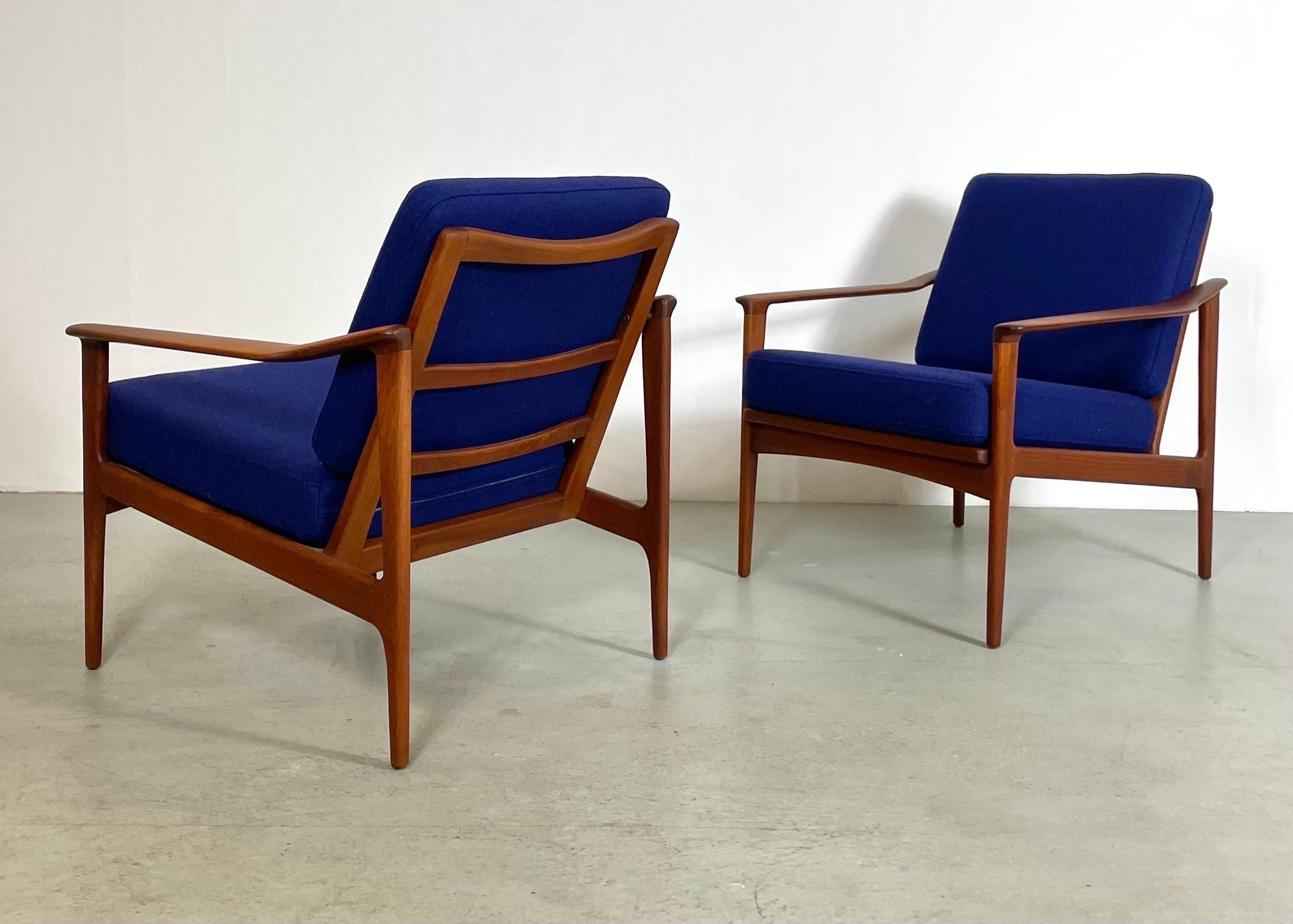 2x Mid-Century Teak Easy Chair by Ib Kofod-Larsen 1960s Denmark For Sale 5