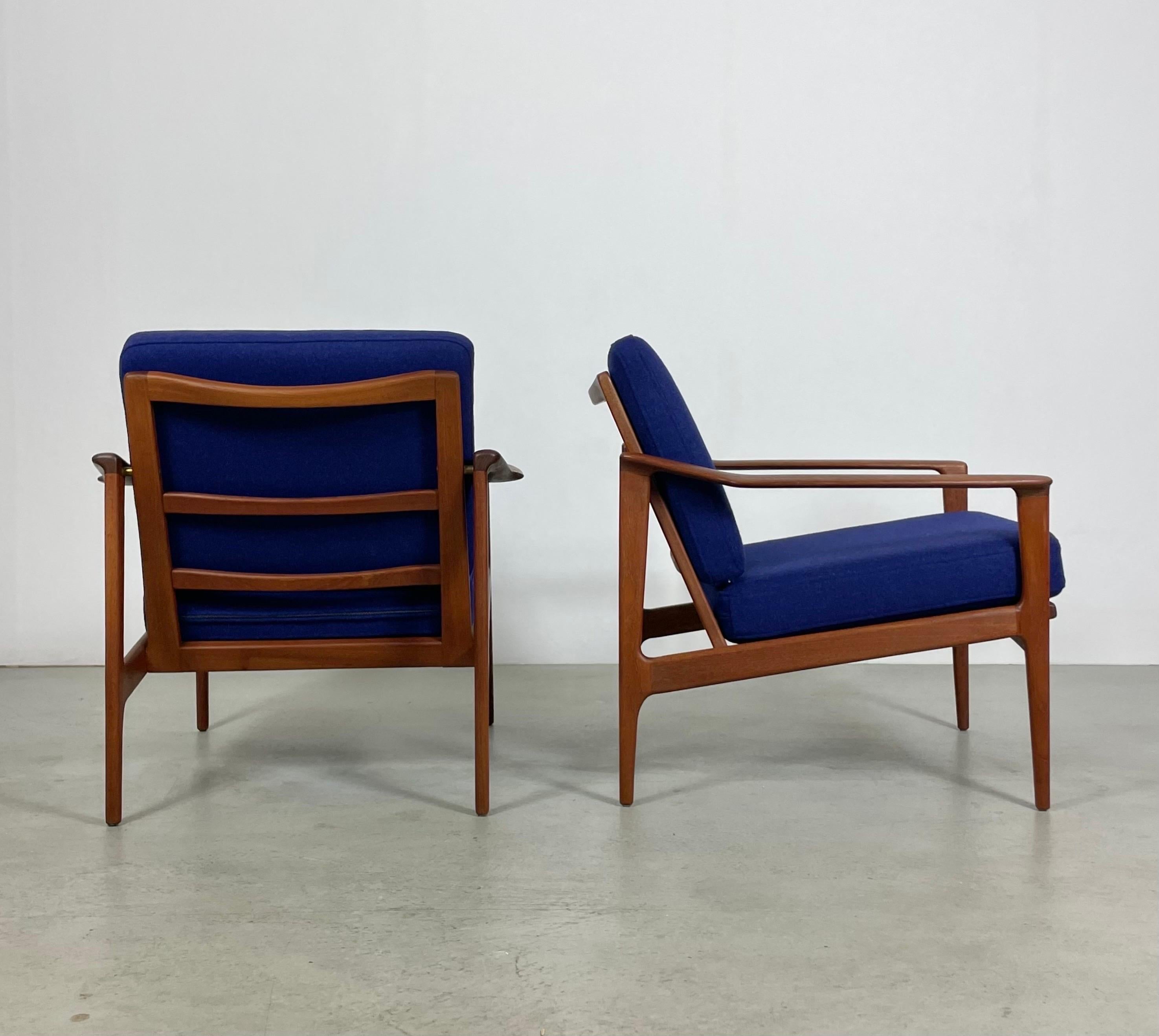 2x Easy Chair aus Teakholz von Ib Kofod-Larsen, Dänemark, Mid-Century, 1960er Jahre im Angebot 11