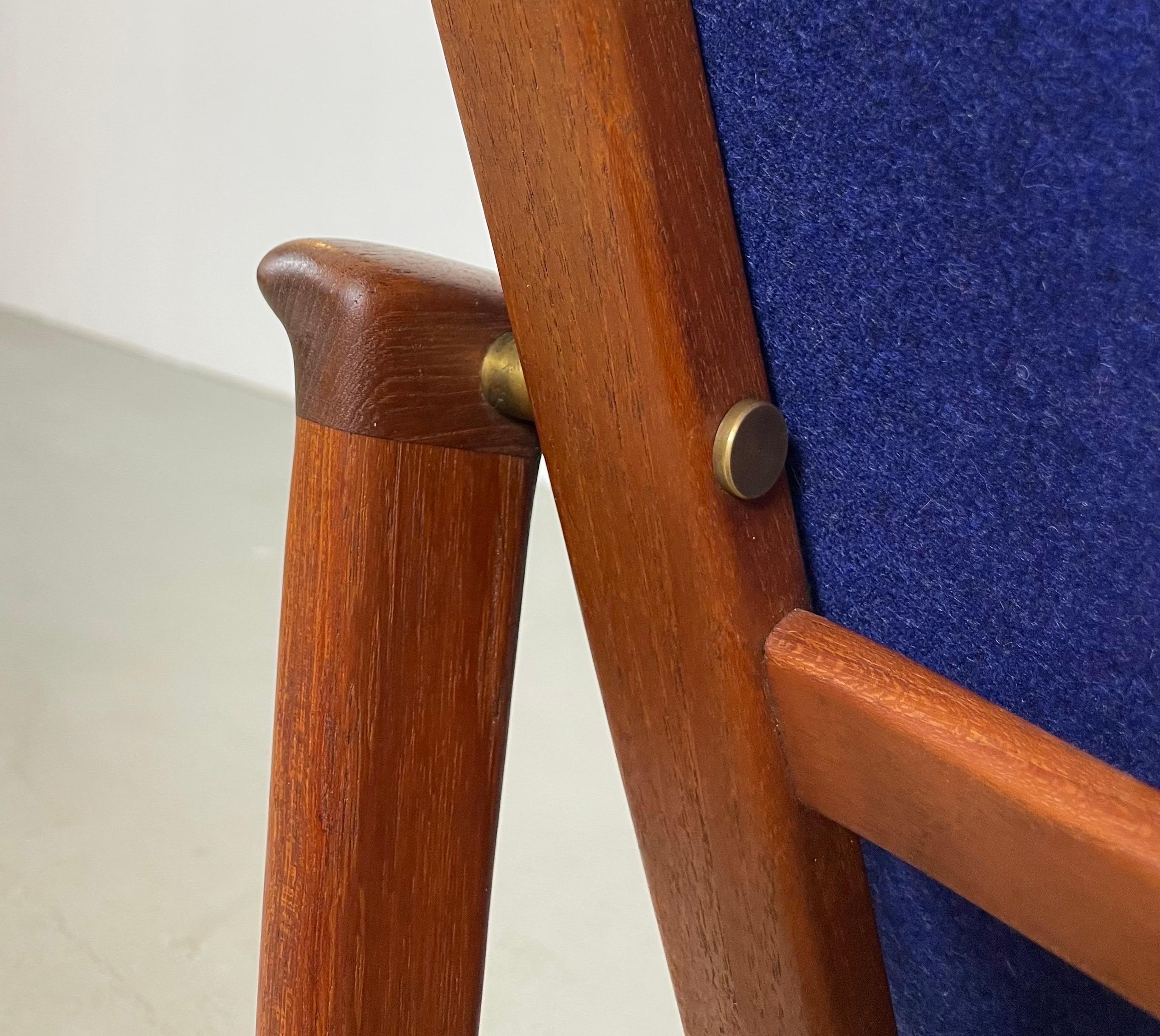 2x Mid-Century Teak Easy Chair by Ib Kofod-Larsen 1960s Denmark In Good Condition For Sale In St-Brais, JU