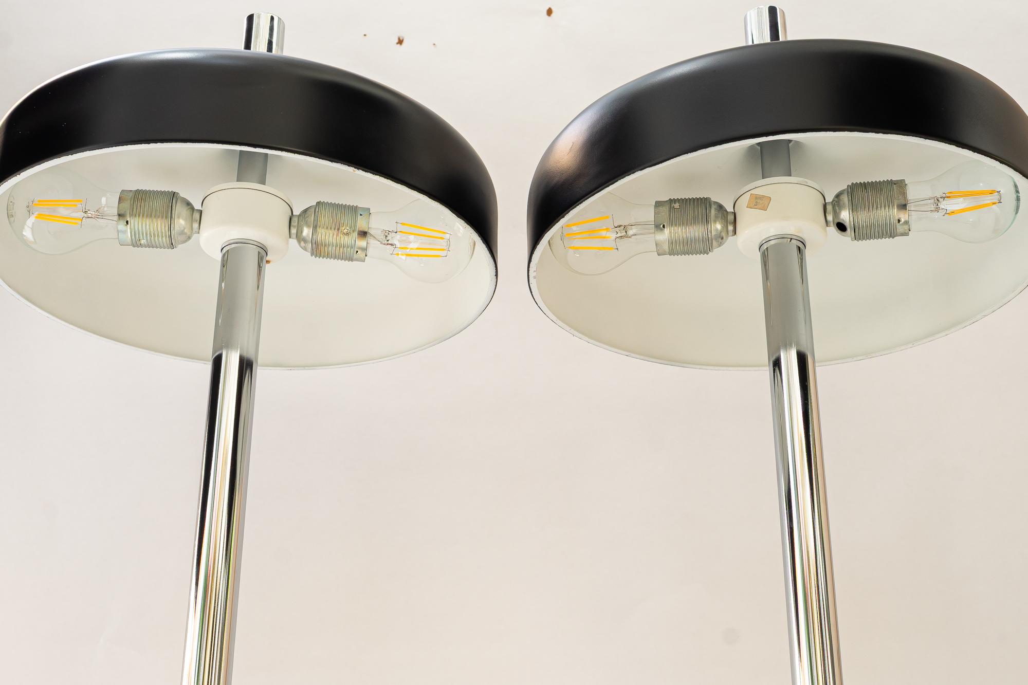 2x Lampe de table à champignon du milieu du siècle par Hillebrand, 1970 Bon état - En vente à Wien, AT