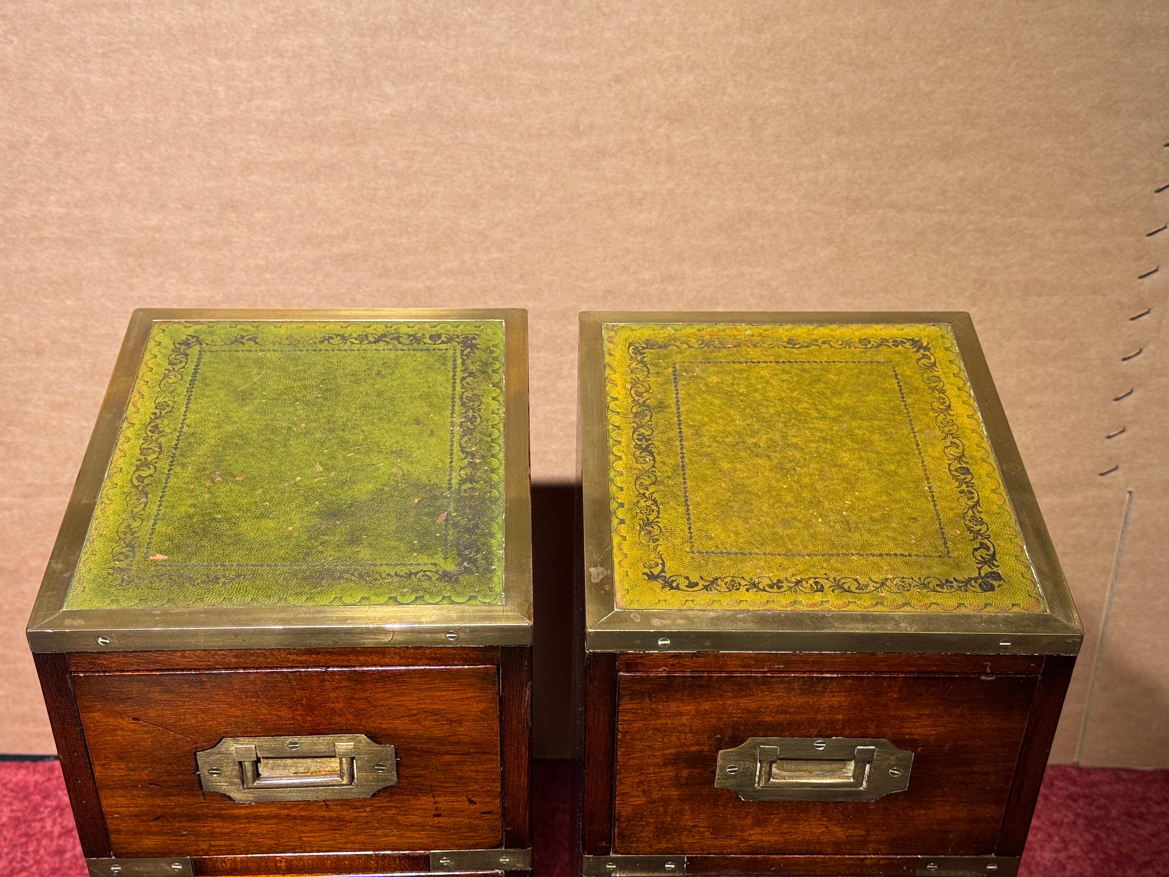2x Cassettiera militare comodini in pelle, 1850 in vendita 4