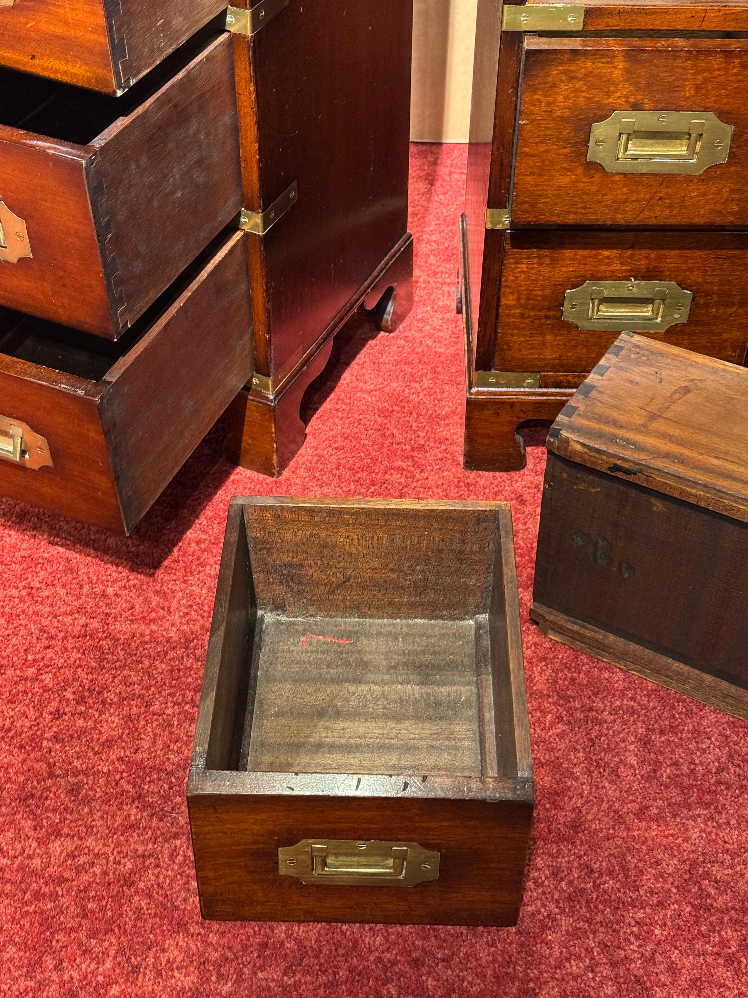 2x Cassettiera militare comodini in pelle, 1850 in vendita 8