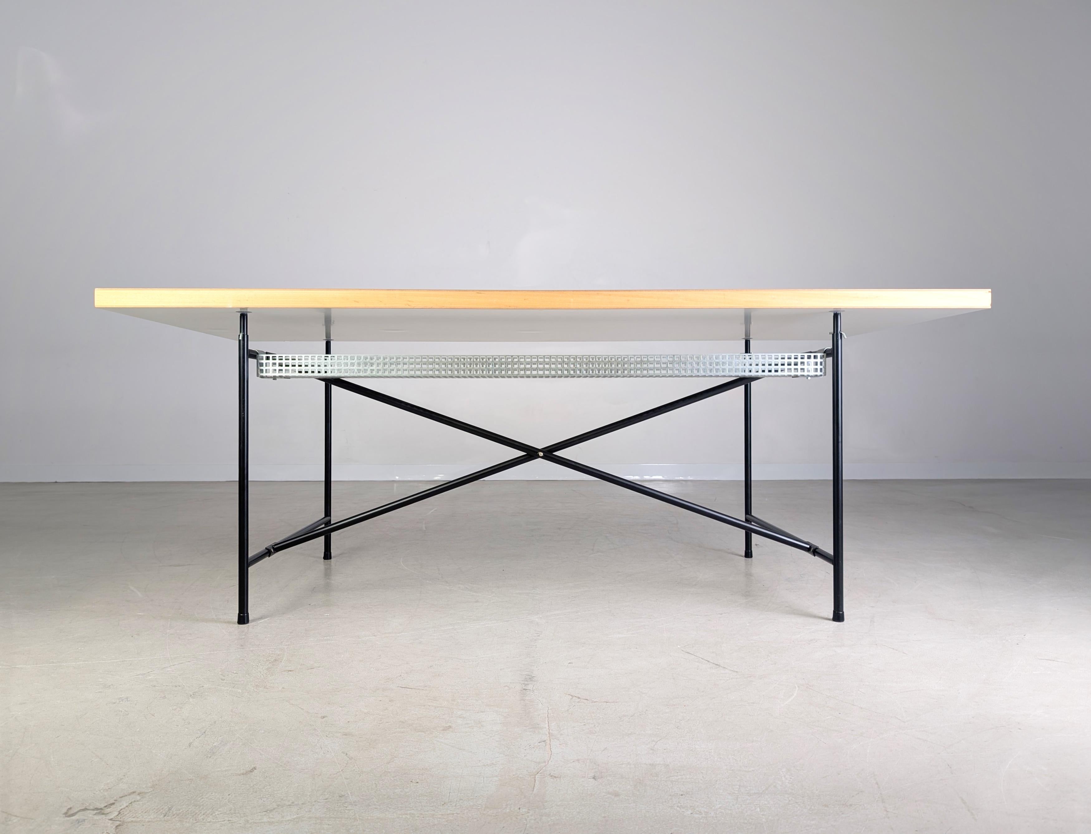 2x Original Egon Eiermann Schreibtisch Richard Lampert 195x90cm For Sale 2