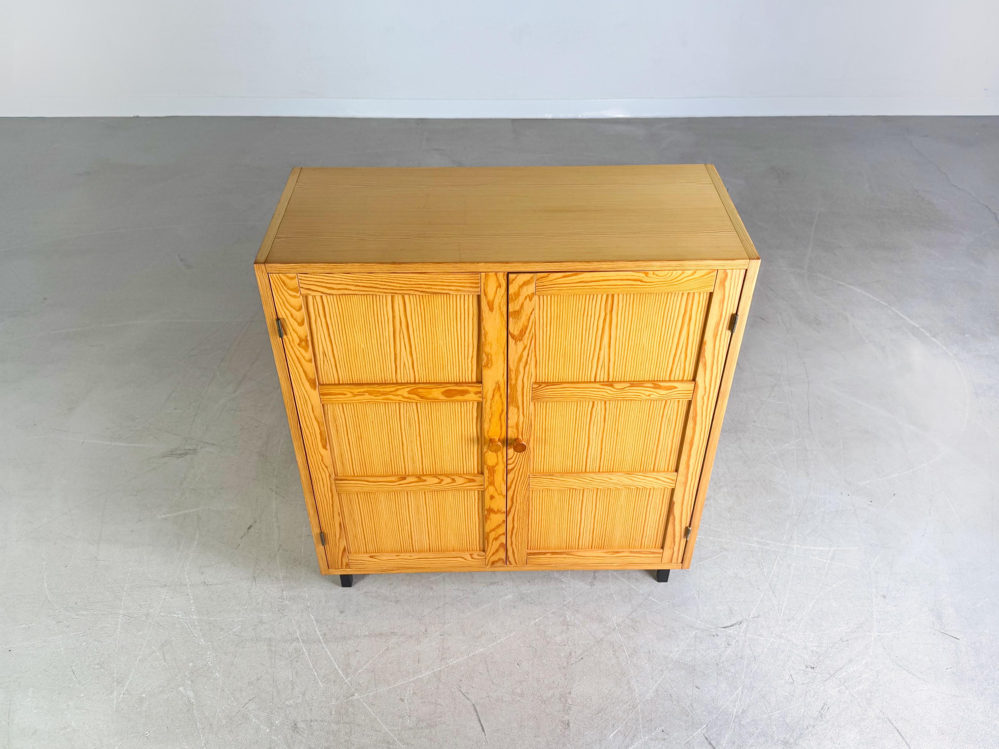 Mid-Century Modern 2x Original Karin Mobring Schrank 1970er Vadstena IKEA en vente