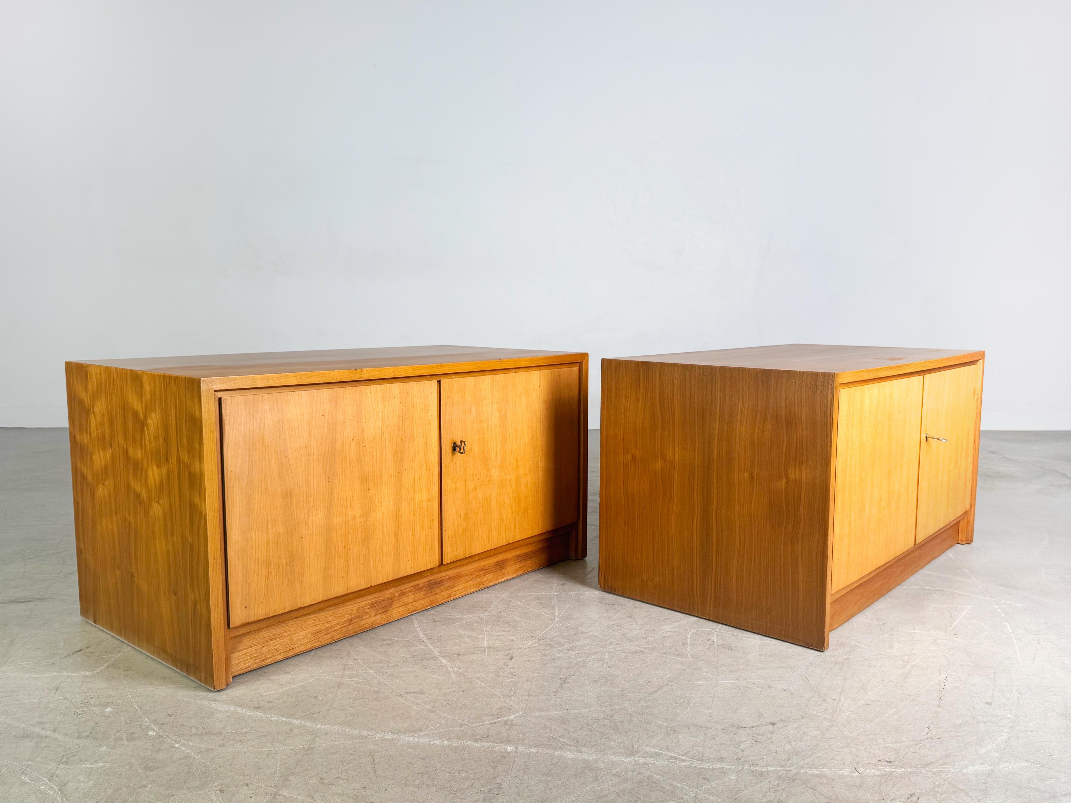 2x Original Midcentury Sideboard WK Möbel Kommode Nussbaum (Deutsch) im Angebot