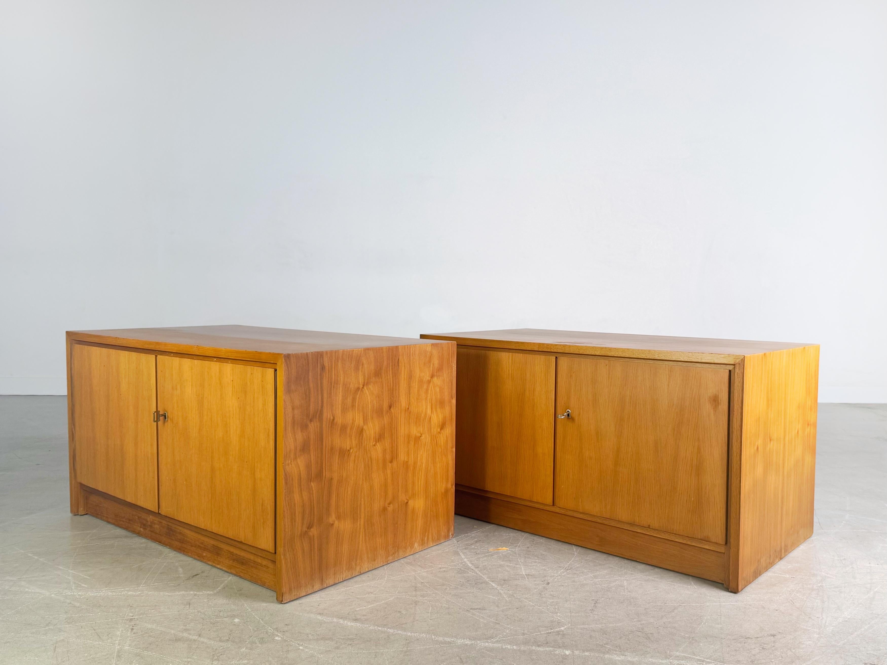 2x Original Midcentury Sideboard WK Möbel Kommode Nussbaum im Zustand „Gut“ im Angebot in Berlin, DE