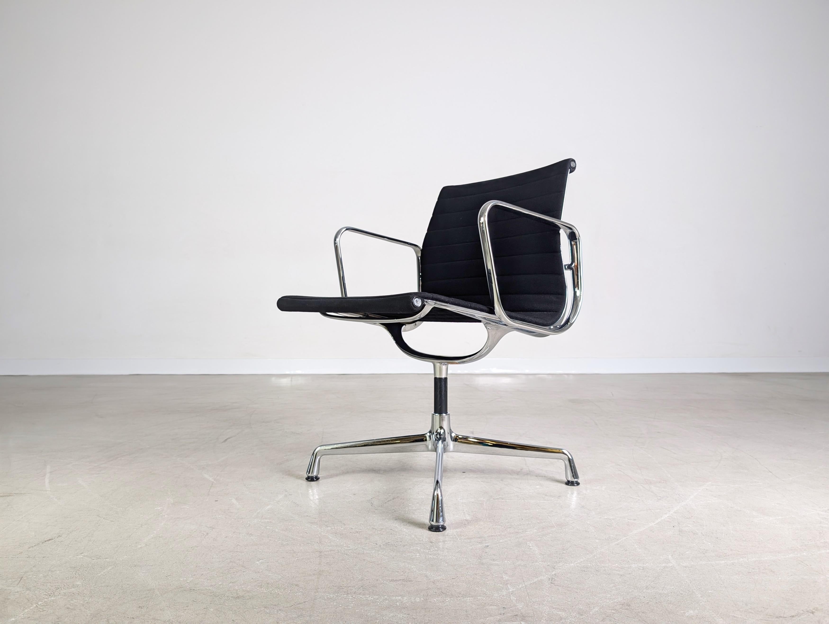Allemand 2x Original Vitra EA 108 Bürostuhl Vitra Charles and Ray Eames hopsak en vente