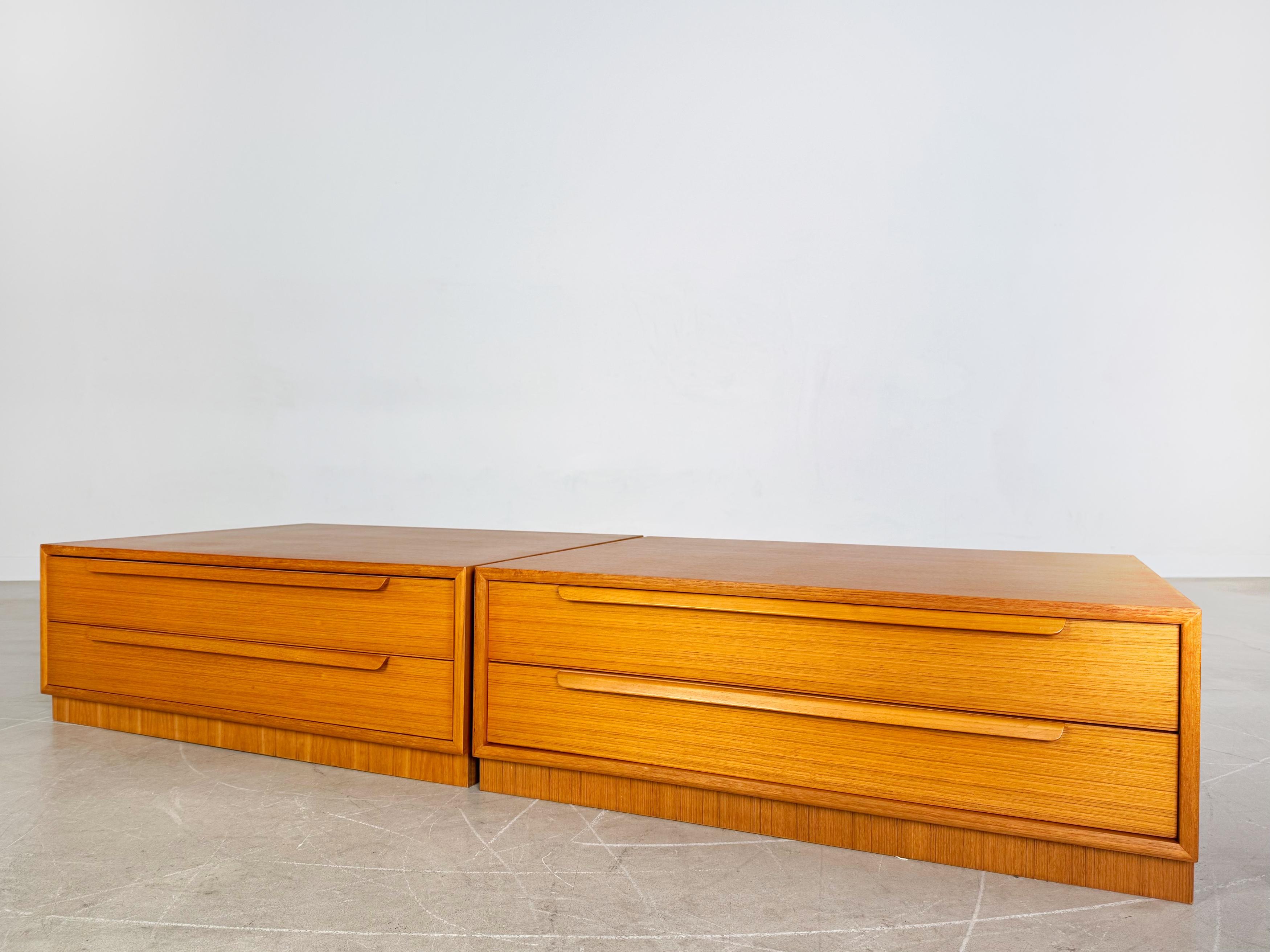 Teak 2x Credenza originale in teak WK Möbel Midcentury 1960s Kommode in vendita