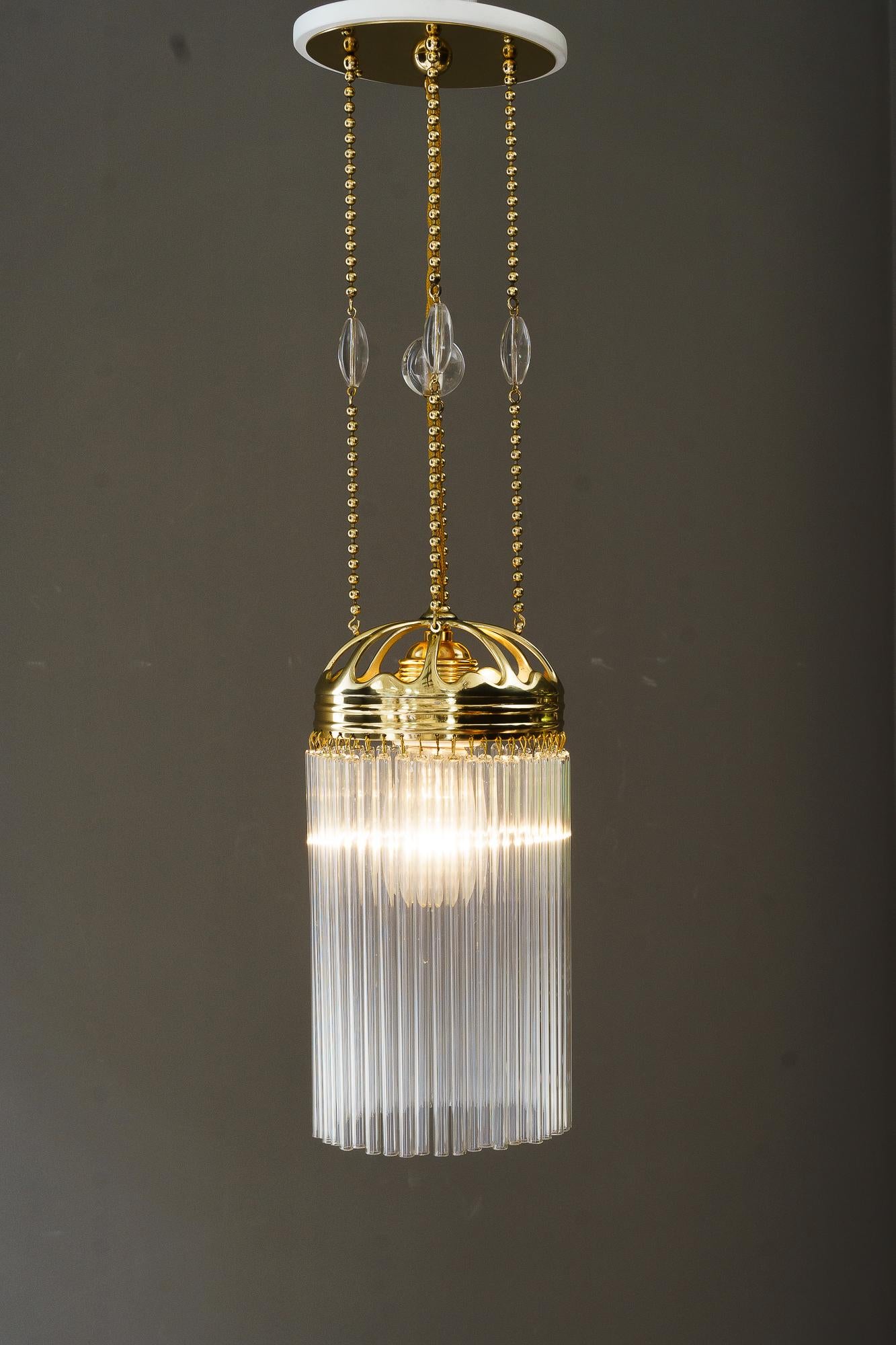 Ovaler Art-Déco-Anhänger Vienna mit 2x, ca. 1920er Jahre im Angebot 5