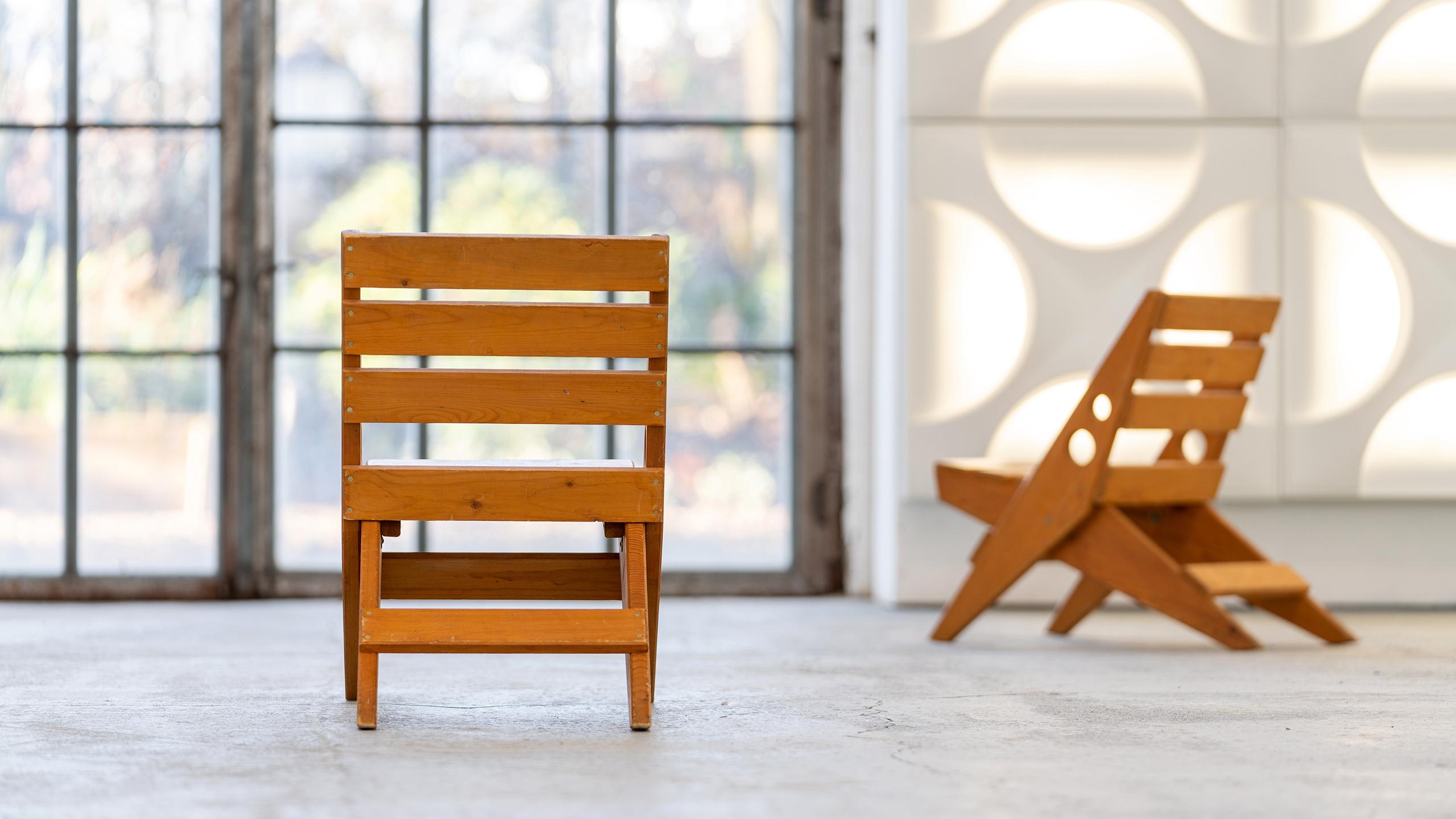 2x Scissor Chair & Table for Kids, Pine Wood 1970, style of  Charlotte Perriand 9