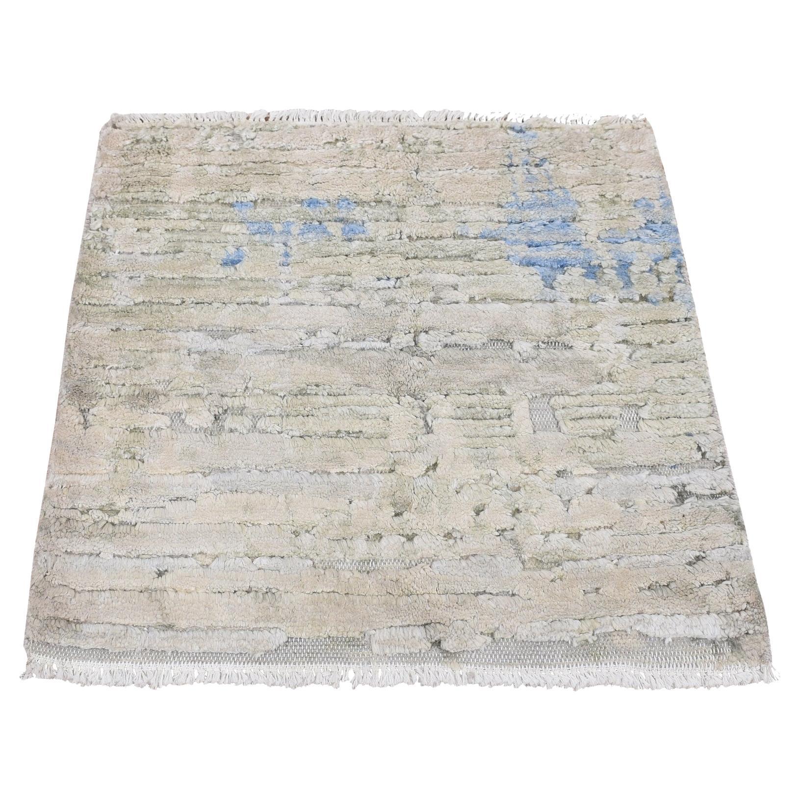 2
x2
 Bone White Sample Modern Silk with Wool Hand Knotted Square Rug im Angebot