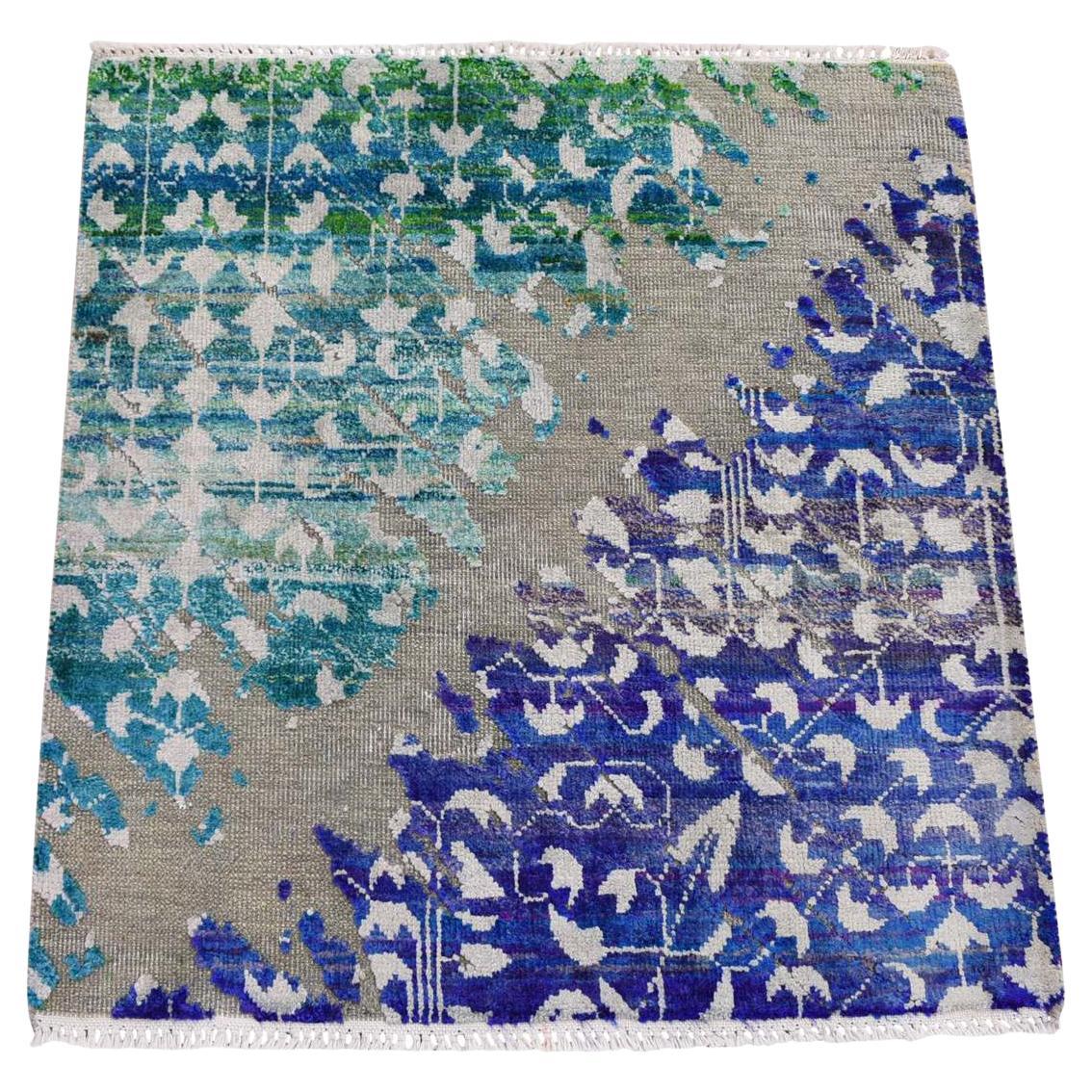 2'x2' Gray Sari Silk With Textured Wool Hand Knotted Oriental Rug For Sale