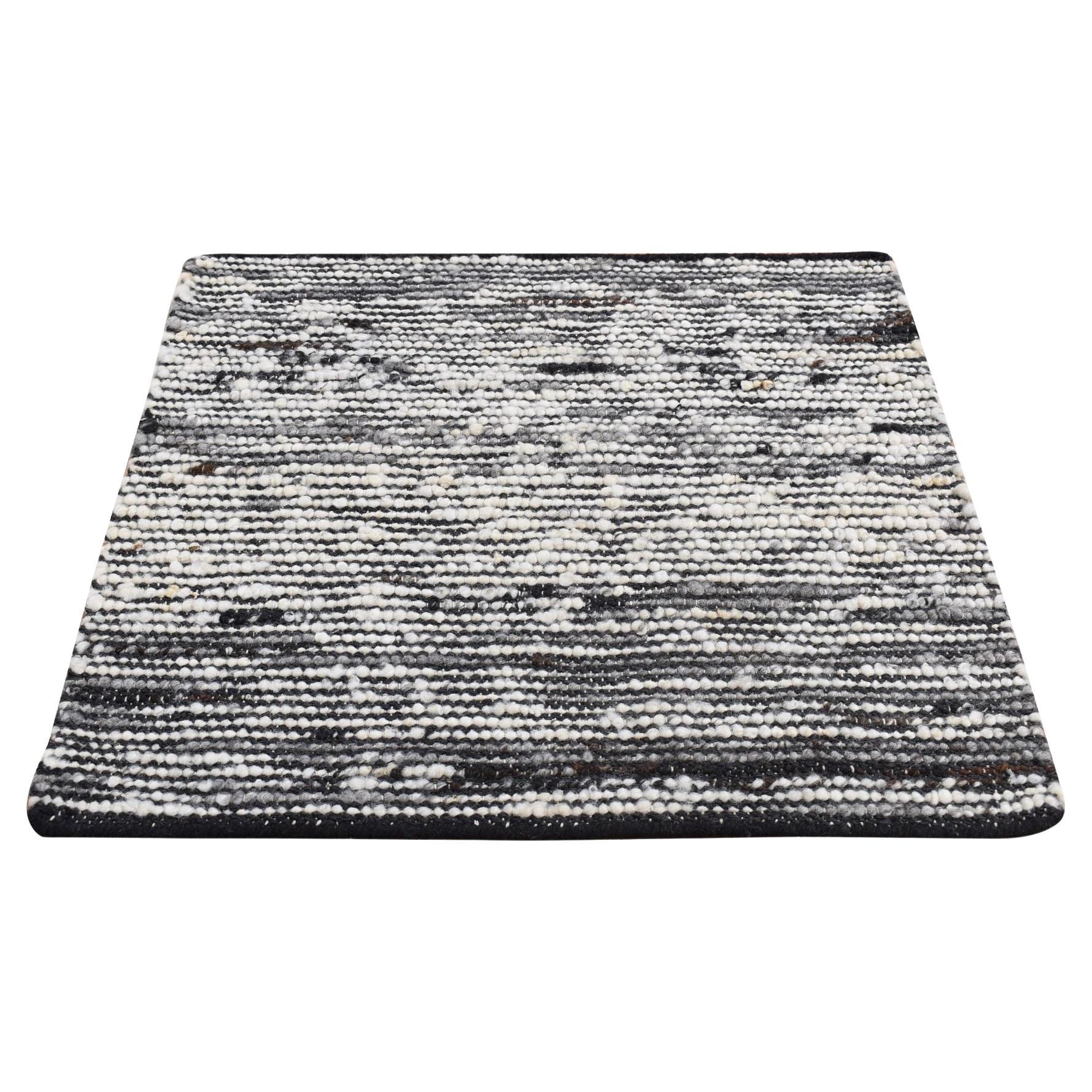 2'x2' Ivory, 100% Wool, Looped and Uncut Pile, Hand Loomed Square Rug