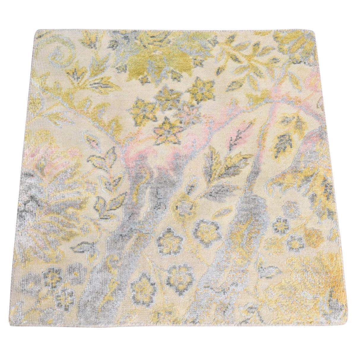 Tapis noué à la main 2
x2
 Jaune Laine naturelle et soie Bidjar Design Garus en vente