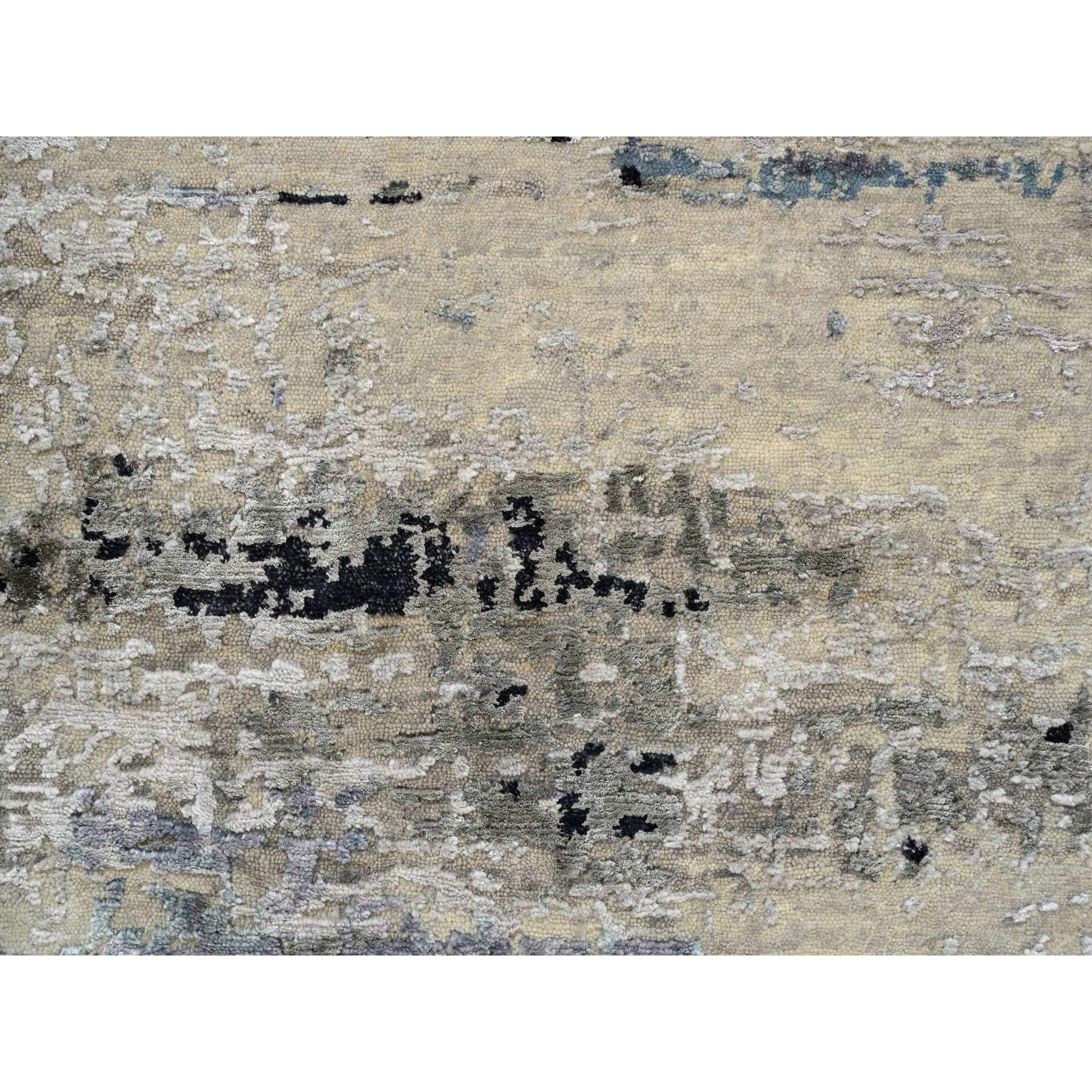 Noué à la main 2'x2'10