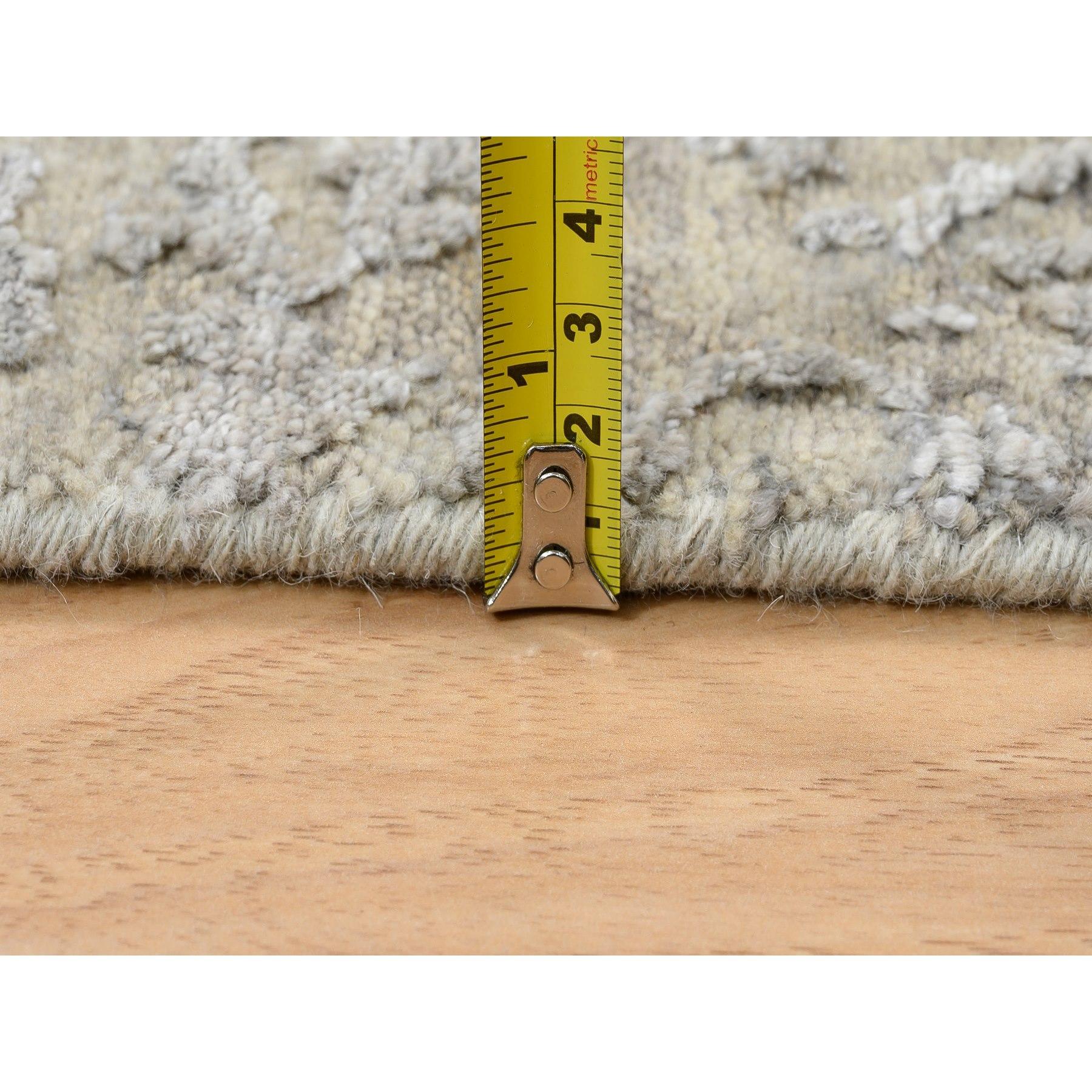 XXIe siècle et contemporain 2'x2'10