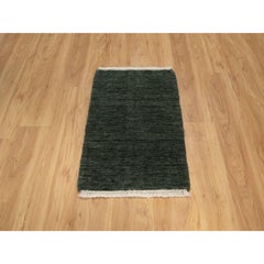 2'x2'8" Green Solid Design Salt and Pepper Effect Hand Loomed Wool Mat Rug