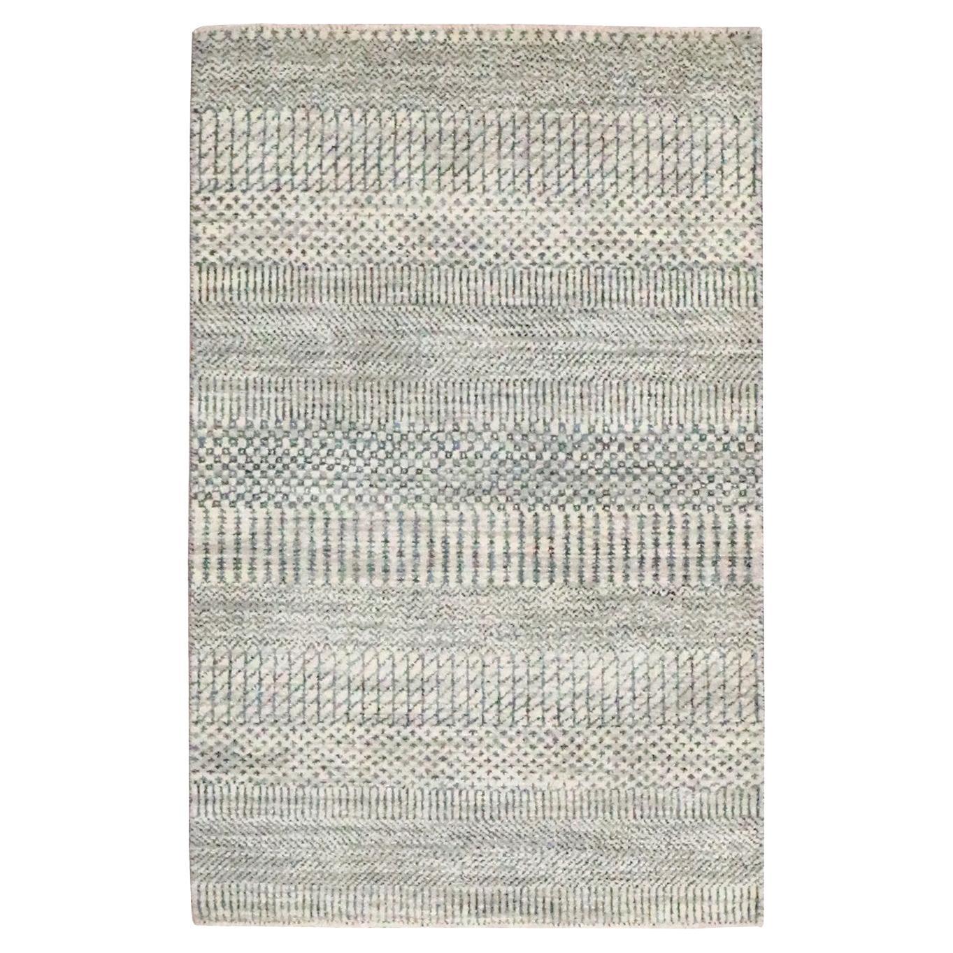 2'x3' Beige-Gray Hand Knotted Modern Grass Design Wool with Silk Small Rug