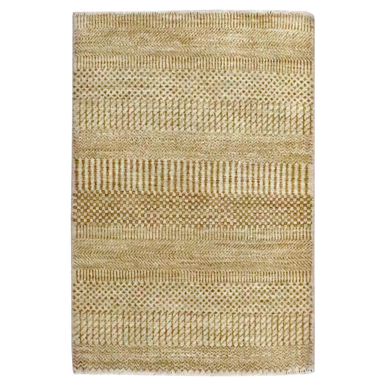 2'x3' Beige Hand Knotted Modern Grass Design Wool and Silk Mat Small Rug