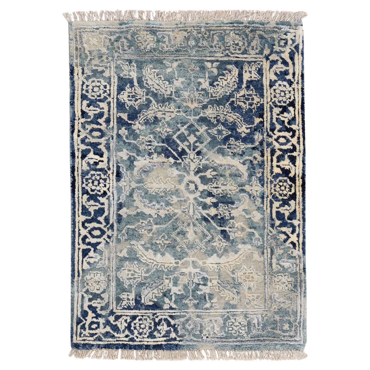 2
x3
Blau-Tal Gelöschte Wolle und Seide Handgeknüpft Gebrochene Persische Matte Teppich