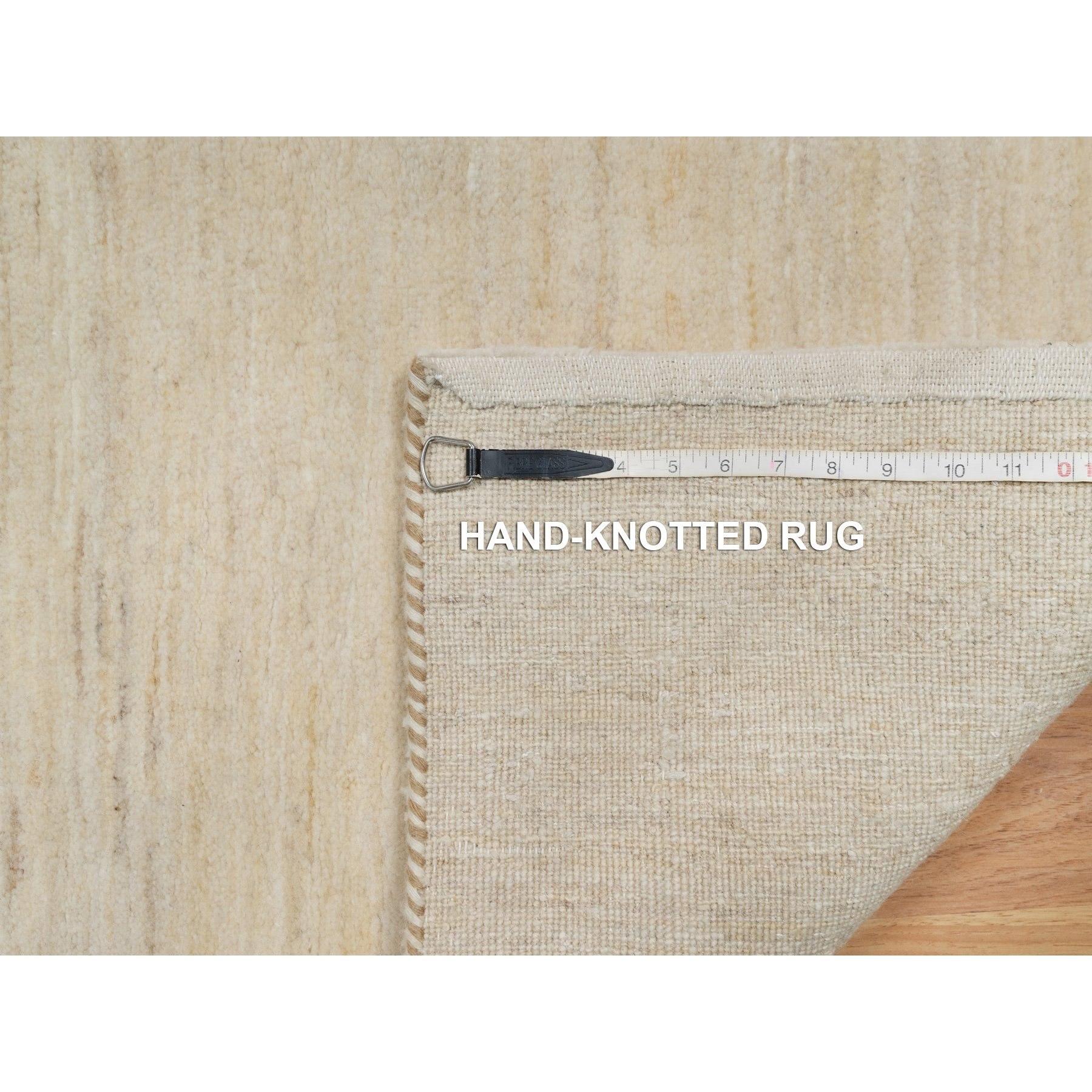 Lana Tappeto in lana annodato a mano 2'x3' Bone White, spesso e soffice, dal design moderno e lineare in vendita