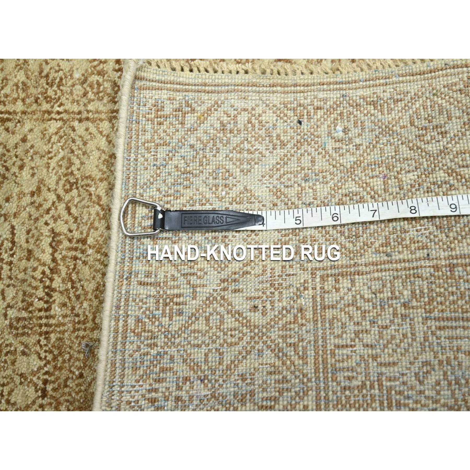 2'x3' Braun Verwickeltes Geometrisches Design Wolle und Seide Handgeknüpft Matte Teppich (Indisch) im Angebot