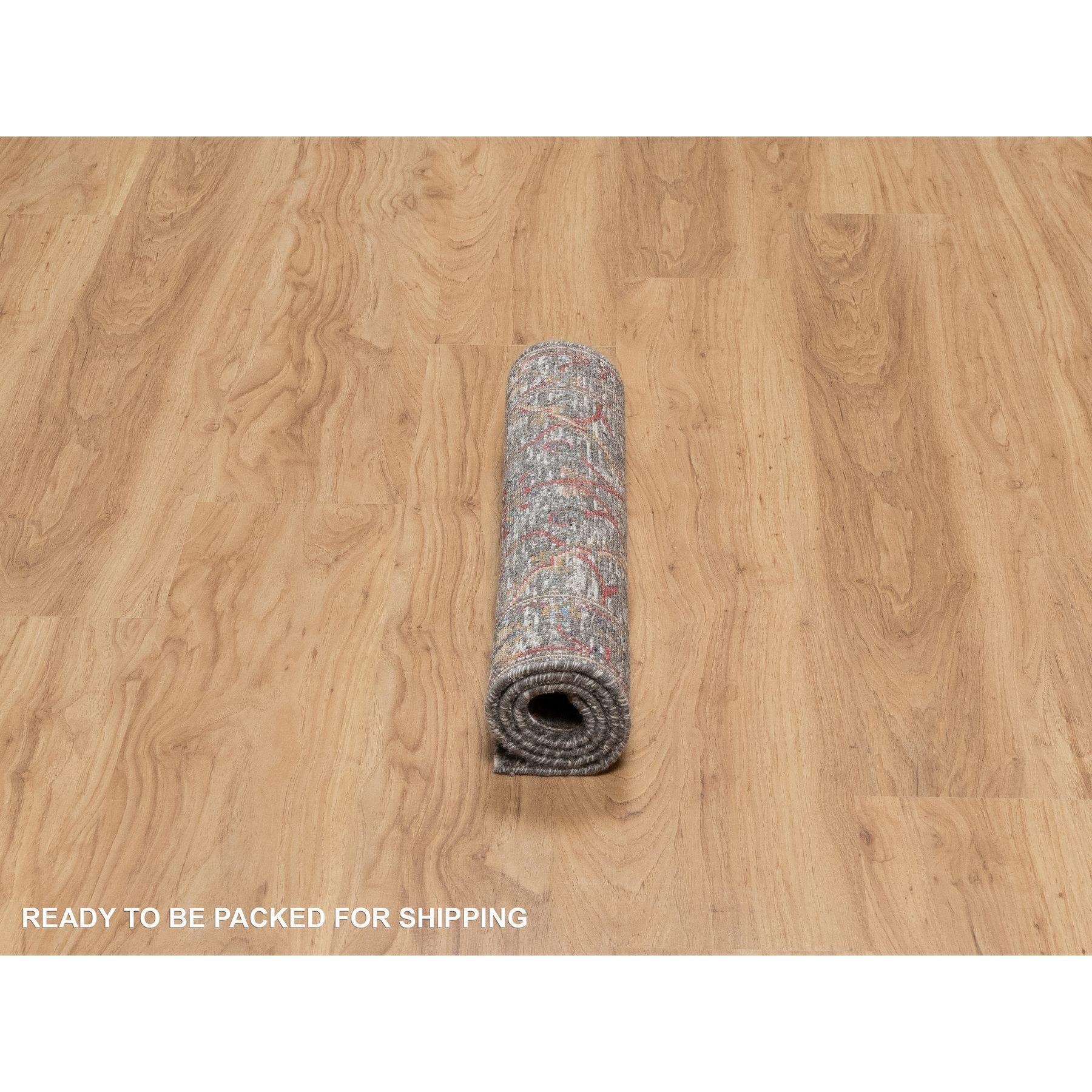 2'x3' Brown Persian Scrolls Leaf Design Hand Knotted Wool and Silk Mat Rug In New Condition For Sale In Carlstadt, NJ