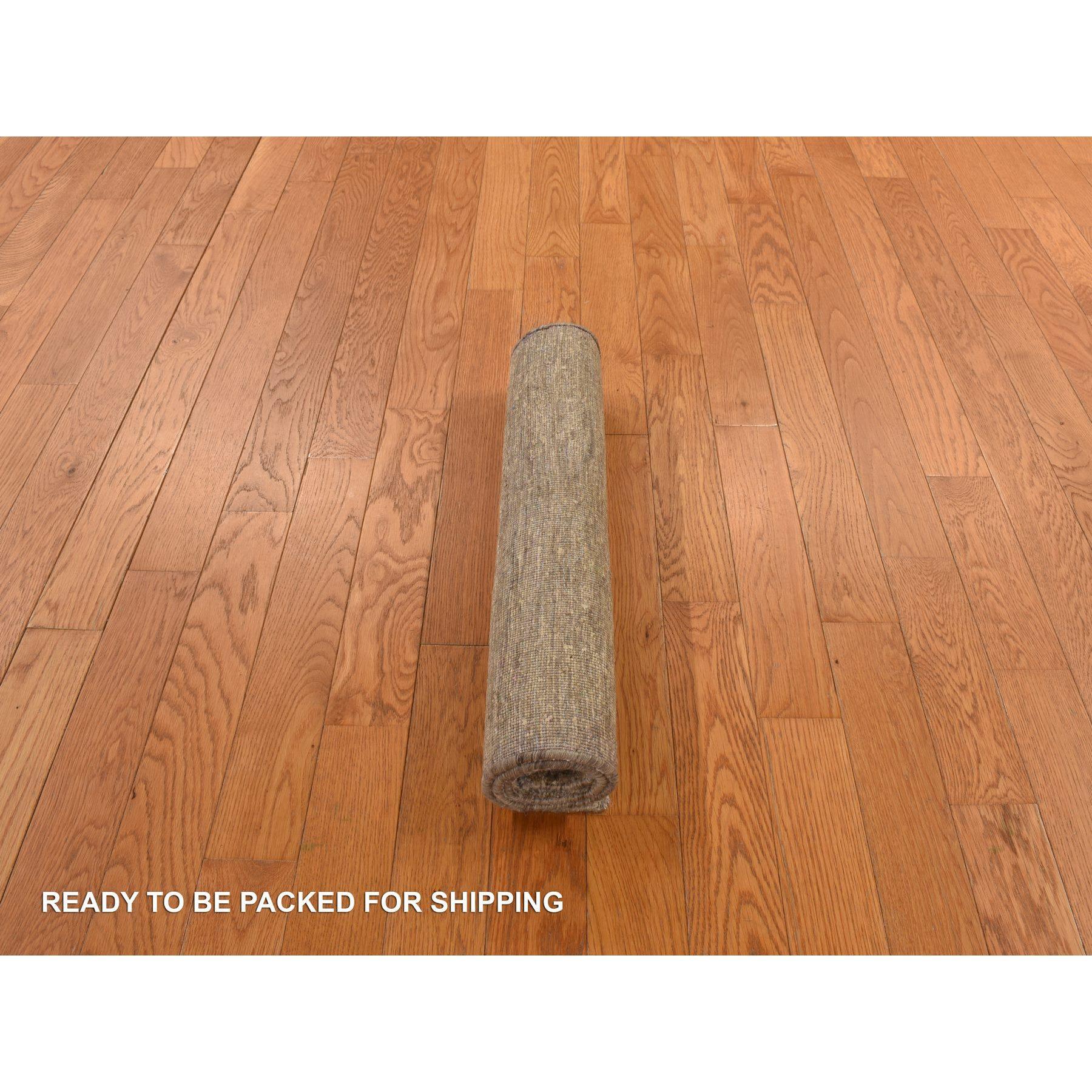 Annodato a mano 2'x3' Cashmere Brown Pure Sari Silk Hand Knotted Plain Solid Design Rugs in vendita