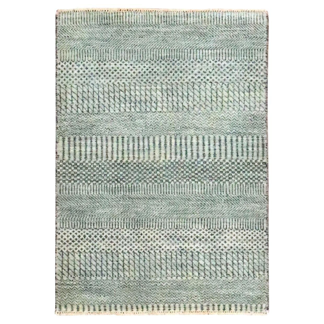 2'x3' Cloud Gray Modern Grass Design Hand Knotted Wool with Silk Mat Rug