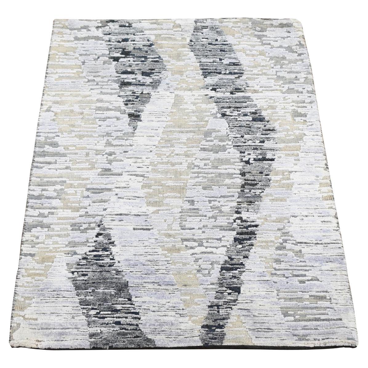 2'x3' CURTAINS DIMENSIONAL Soie grise avec laine texturée Tapis noué à la main