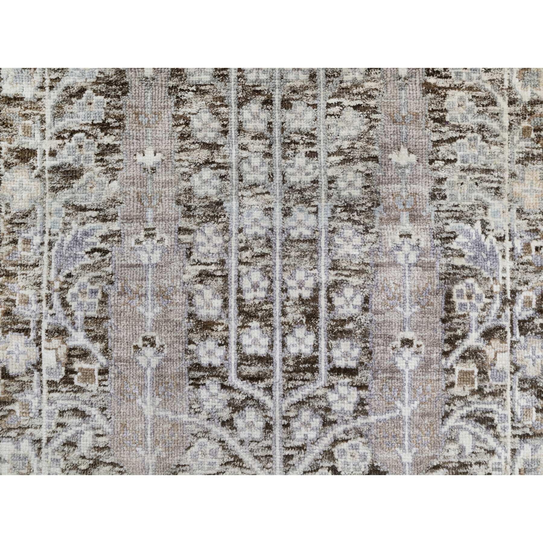 Annodato a mano 2'x3' Falcon Gray Silk and Wool Hand Knotted Willow Cypress Tree Mat Rugs (Tappeto in seta e lana annodato a mano) in vendita