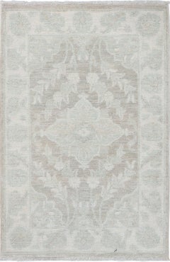 2x3 ft Traditional Accent Rug in Soft Colors. Hand Knotted Turkish Wool Rug