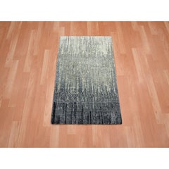 2'x3' Gray and Black Hand Knotted Vertical Ombre Design Pure Wool Mat Rug