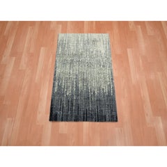 2'x3' Gray and Black Vertical Ombre Design Pure Wool Hand Knotted Mat Rug