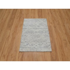 2'x3' Gray Hand Knotted Cut and Loop Pile Modern Design Natural Wool Rug