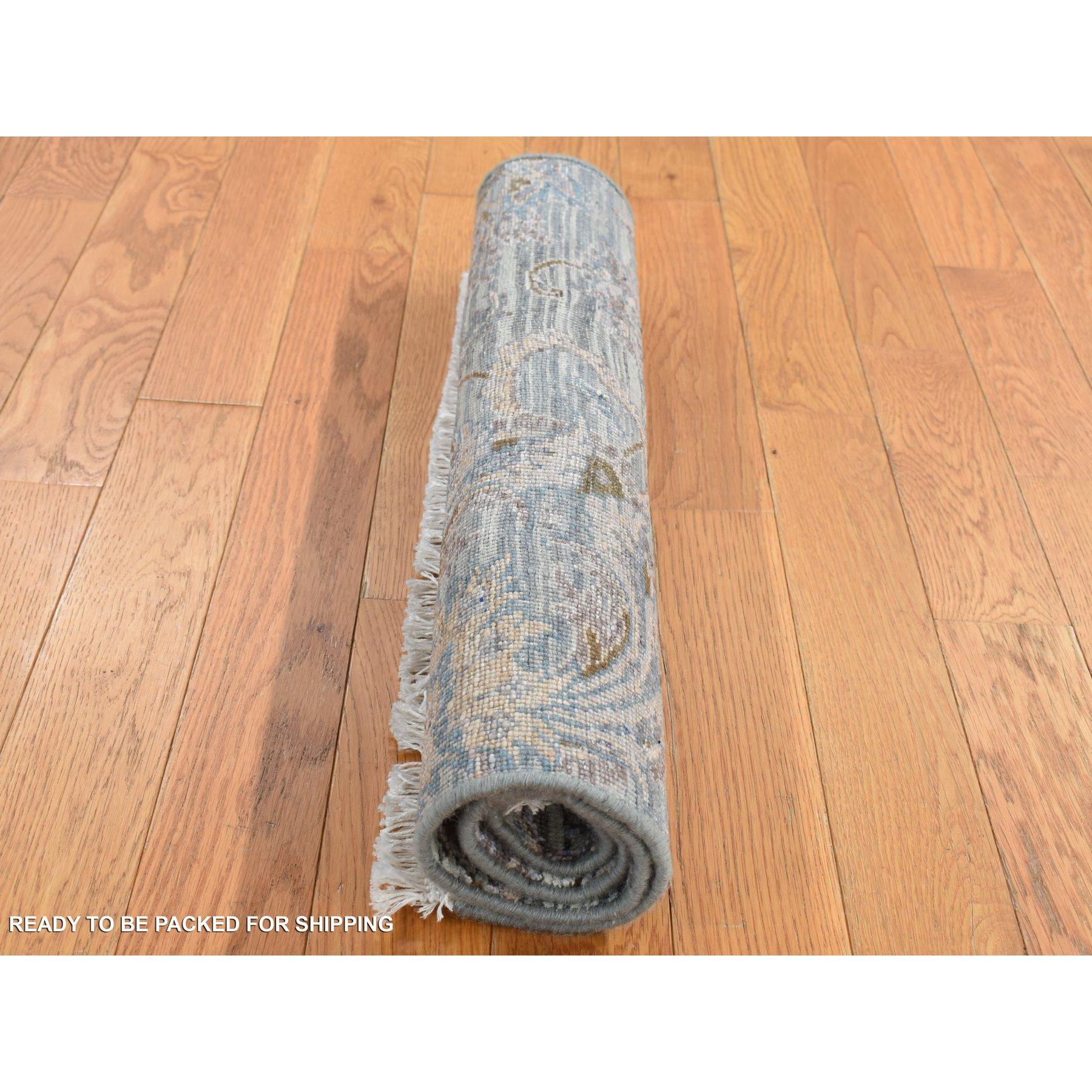 2'x3' Alfombra oriental anudada a mano de seda y lana texturizada con diseño mogol gris en Nuevo estado para la venta en Carlstadt, NJ