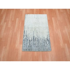 2'x3' Gray Vertical Ombre Design Densely Woven Hand Knotted Wool Mat Rug
