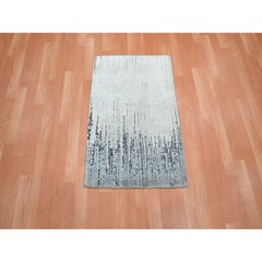 2'x3' Gray Vertical Ombre Design Densely Woven Hand Knotted Wool Mat Rug