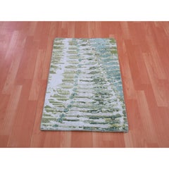 2'x3' Greener Pastures Hand Knotted Silk Crocodile Safari Design Mat Rug