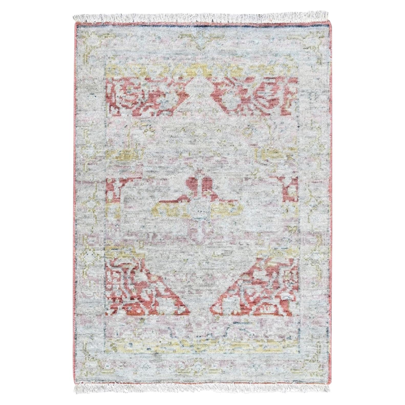 2'x3' Ivory and Red Hand Knotted Ziegler Mahal Medallion Design Wool Mat Rug