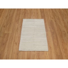 2'x3' Ivory Hand Knotted Modern Piled Flat Weave Pure Wool Textured Mat Rug