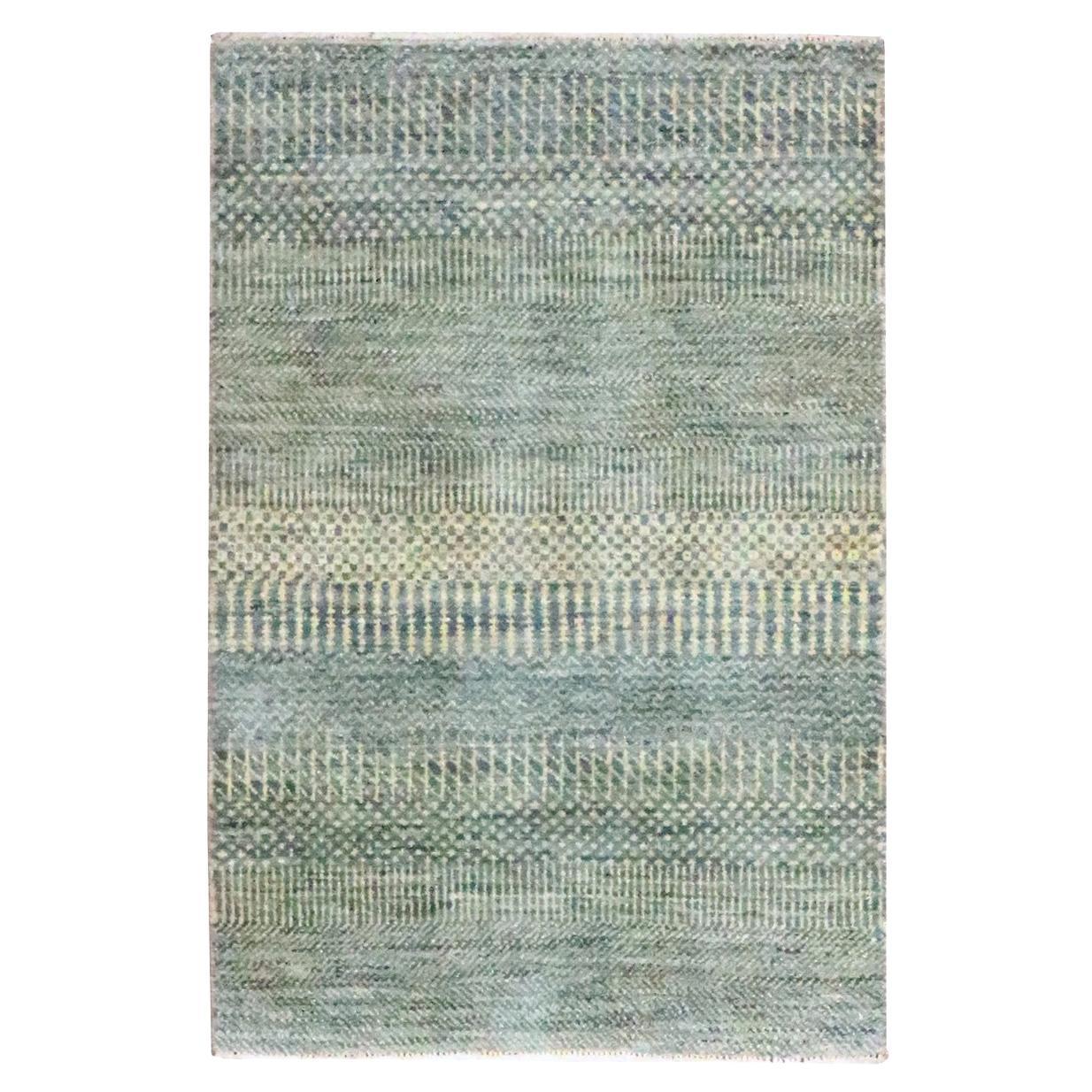 2'x3' Light Gray Hand Knotted Modern Grass Design Wool and Silk Mat Rug