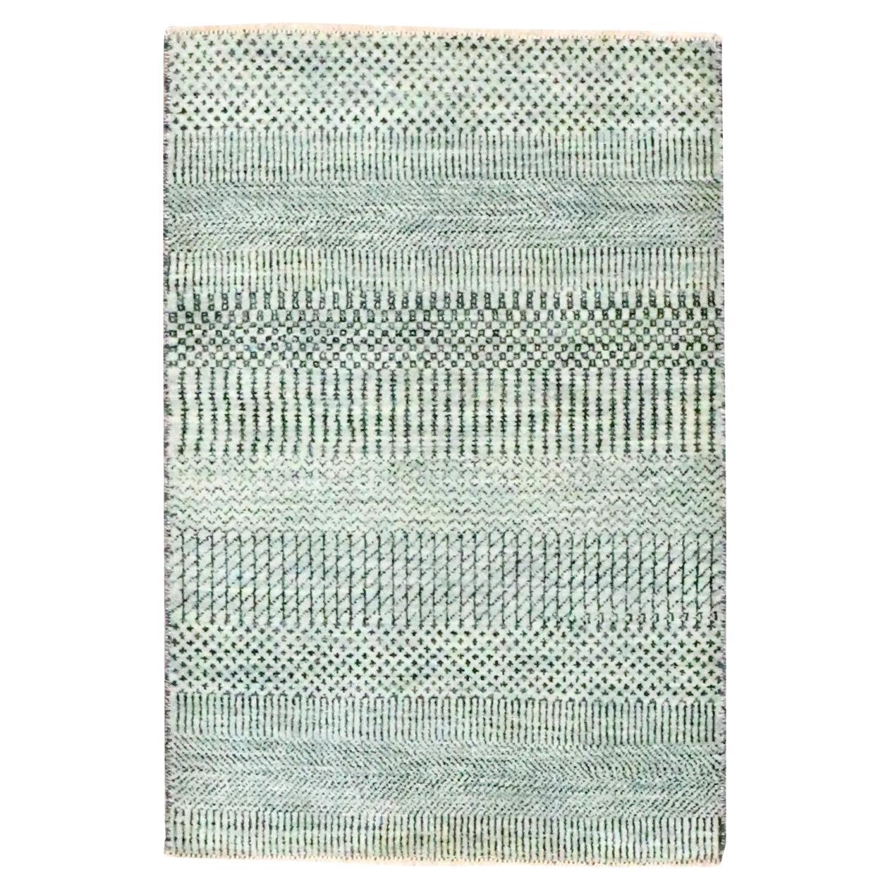 2'x3' Medium Gray Wool with Silk Modern Grass Design Hand Knotted Mat Rug