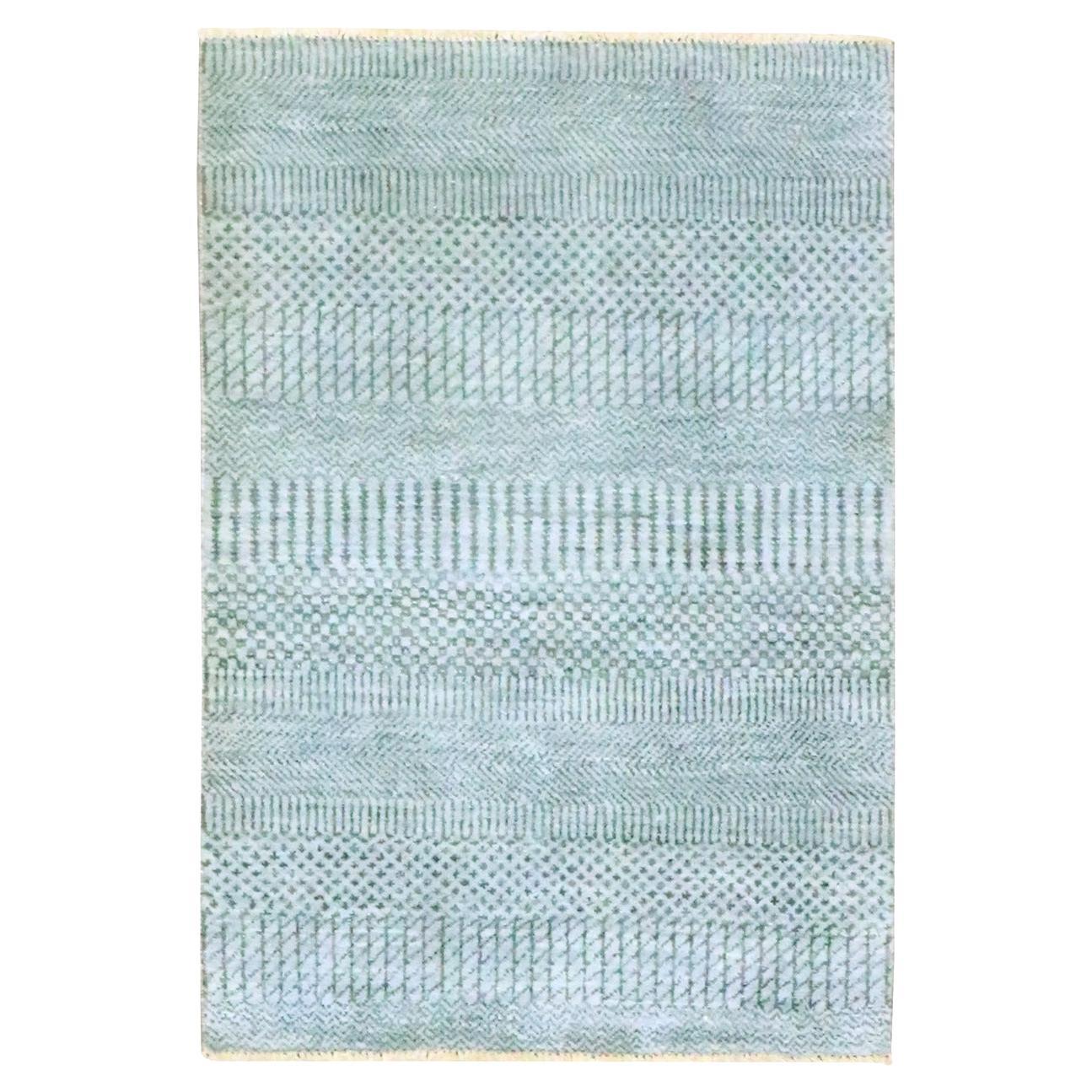 2'x3' Misty Gray Modern Grass Design Hand Knotted Wool with Silk Small Rug